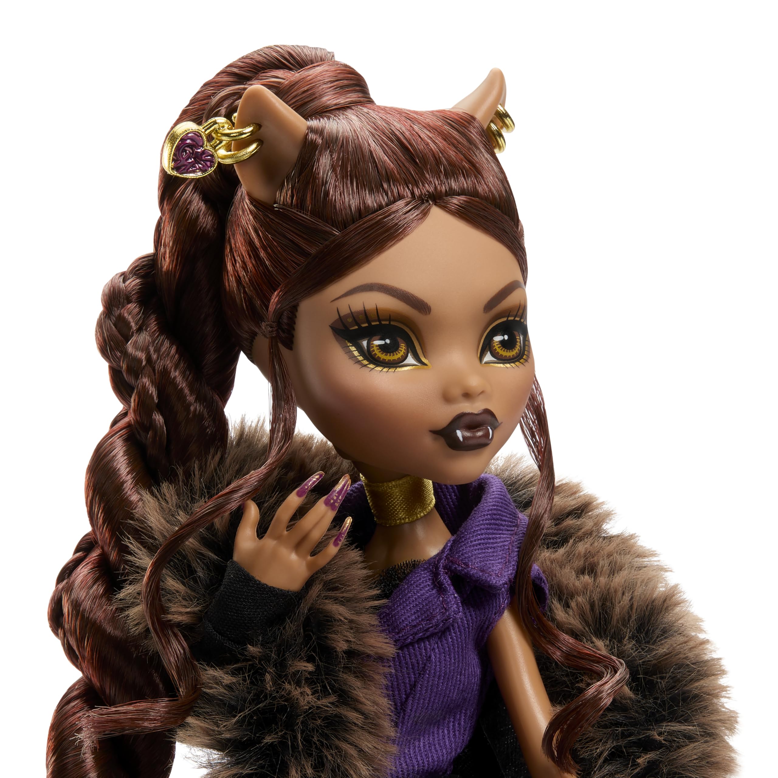 Monster High Modna Clawdeen House of Wolf Lalka kolekcjonerska Żakardowy płaszcz ze sztucznym futerkiem, fioletowa sukienka garniturowa, rajstopobuty i złociste akcesoria, JDR66