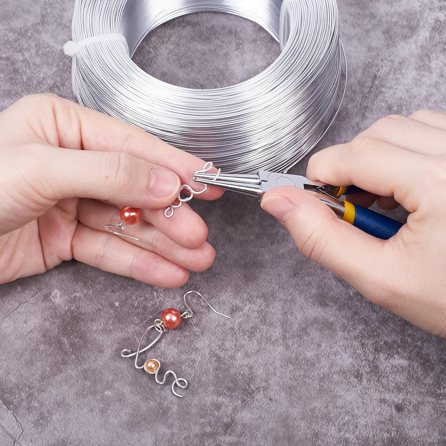 Pandahall 18 Gauge Aluminum Wire 1mm Thickness Silver Color Flexible Metal Floral Wrapping 200m/656Ft Manual Arts Jewelry Making Wire for DIY Crafts