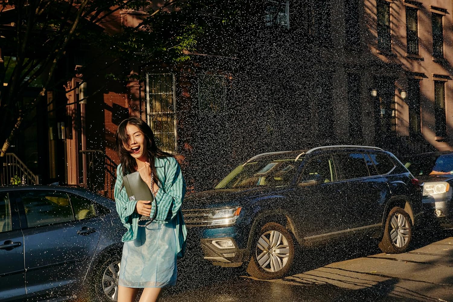 kate spade new york womens Deco Fine Grain Leather Soft Shoulder