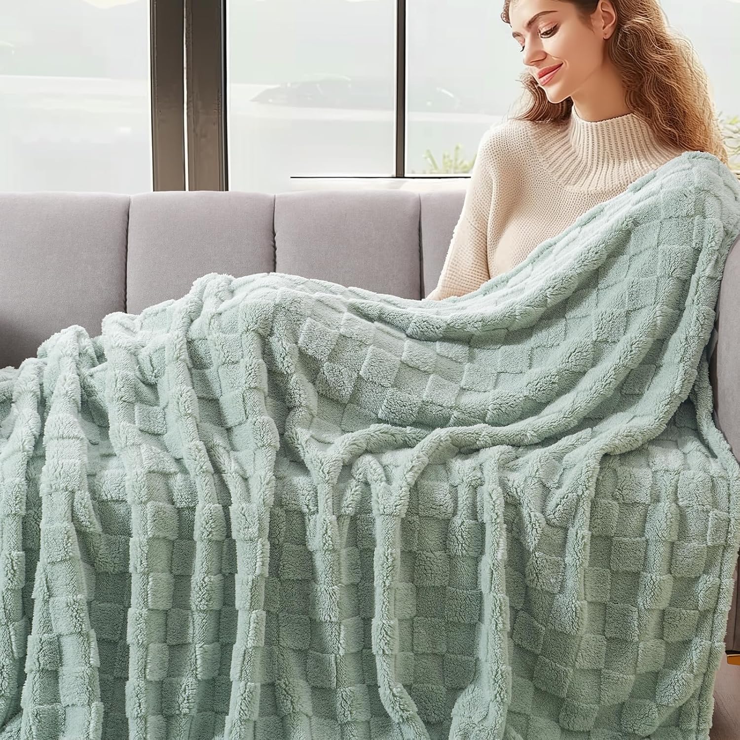David's Home Ultra Soft Fleece Blanket King Size - Checkered Jacquard Flannel, No Shedding & No Pilling, Cozy Lightweight All Season Decor for Couch/Bed, Aqua Gray, 108x90 Inches