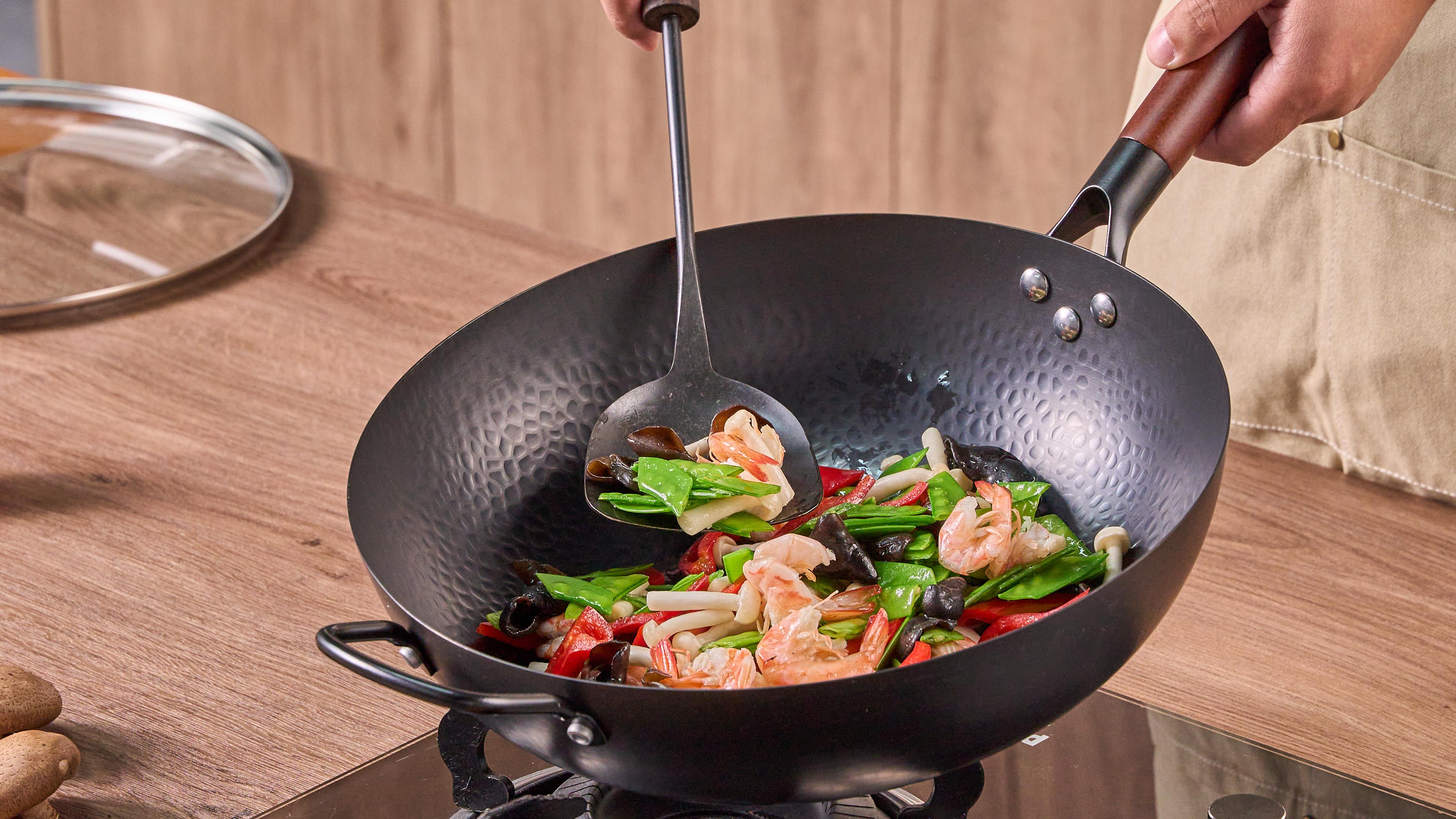 Amazon｜WANGYUANJI 深型中華鍋 窒化鉄製 34cm 平底 炒め鍋 蓋付き