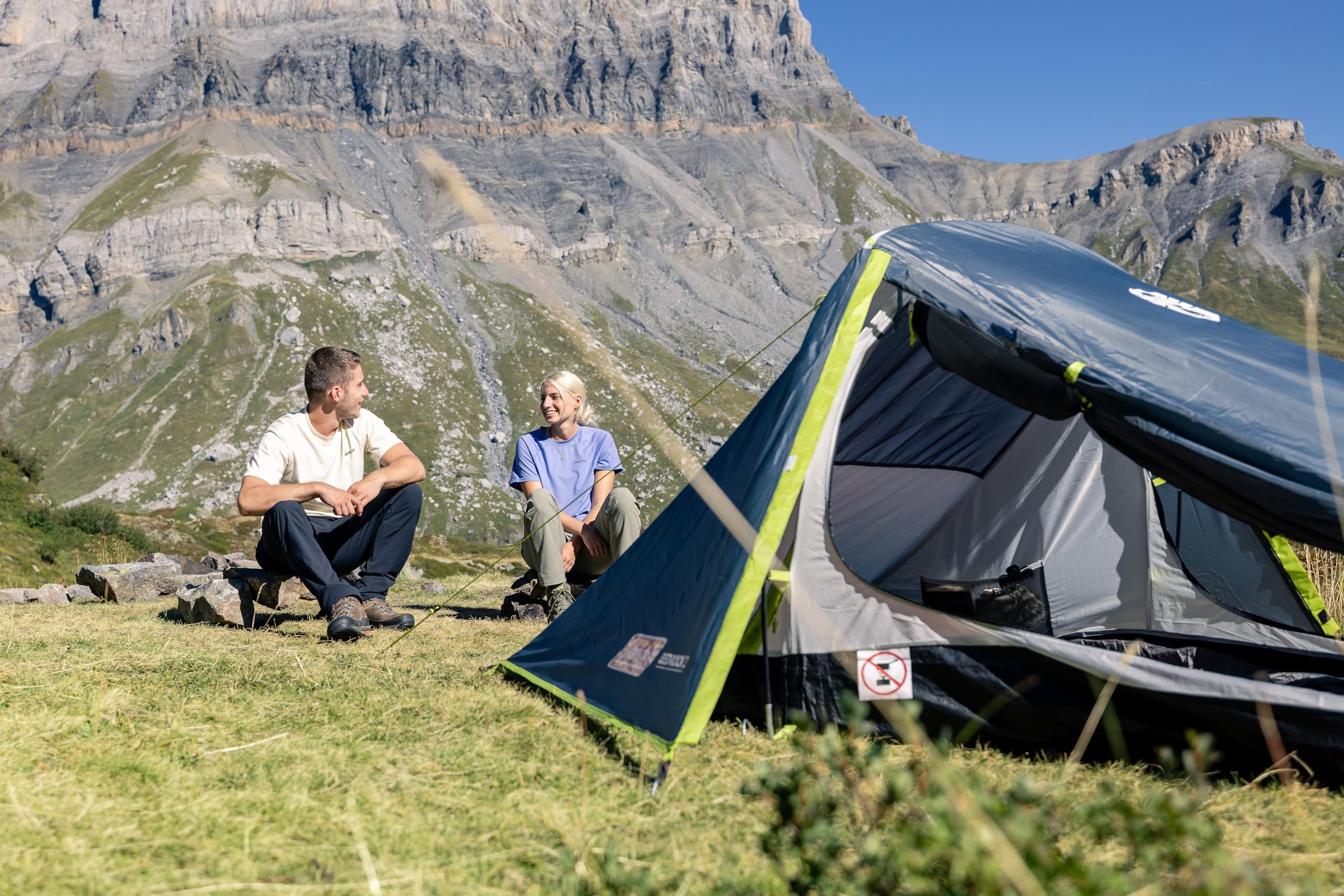 Coleman Bedrock - Tienda de campaña compacta para 2 Personas, una Tienda de campaña Ligera para 2 Personas y Senderismo, 100% Resistente al Agua