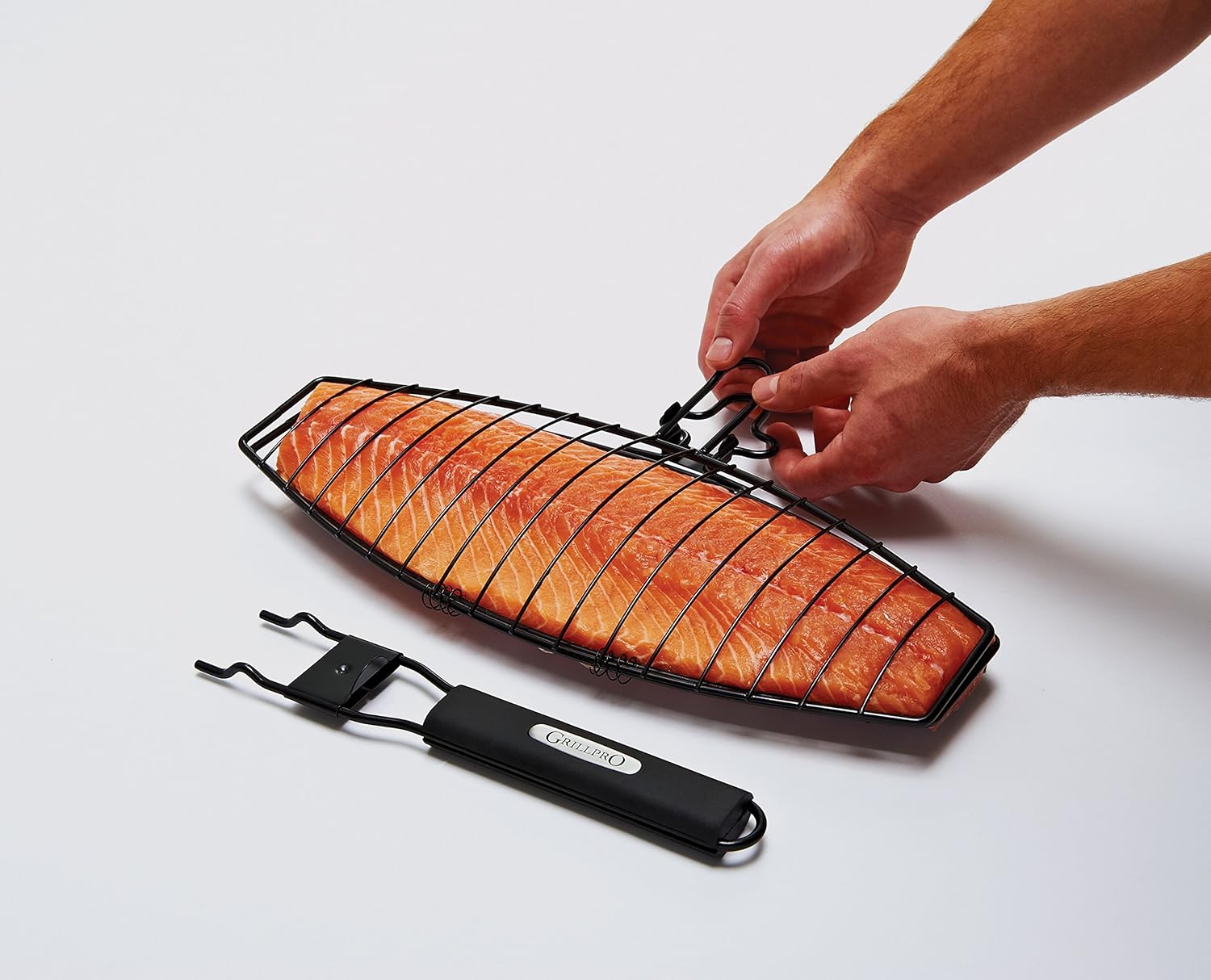 GrillPro 21015 Detachable Handle Fish Basket : Patio, Lawn & Garden