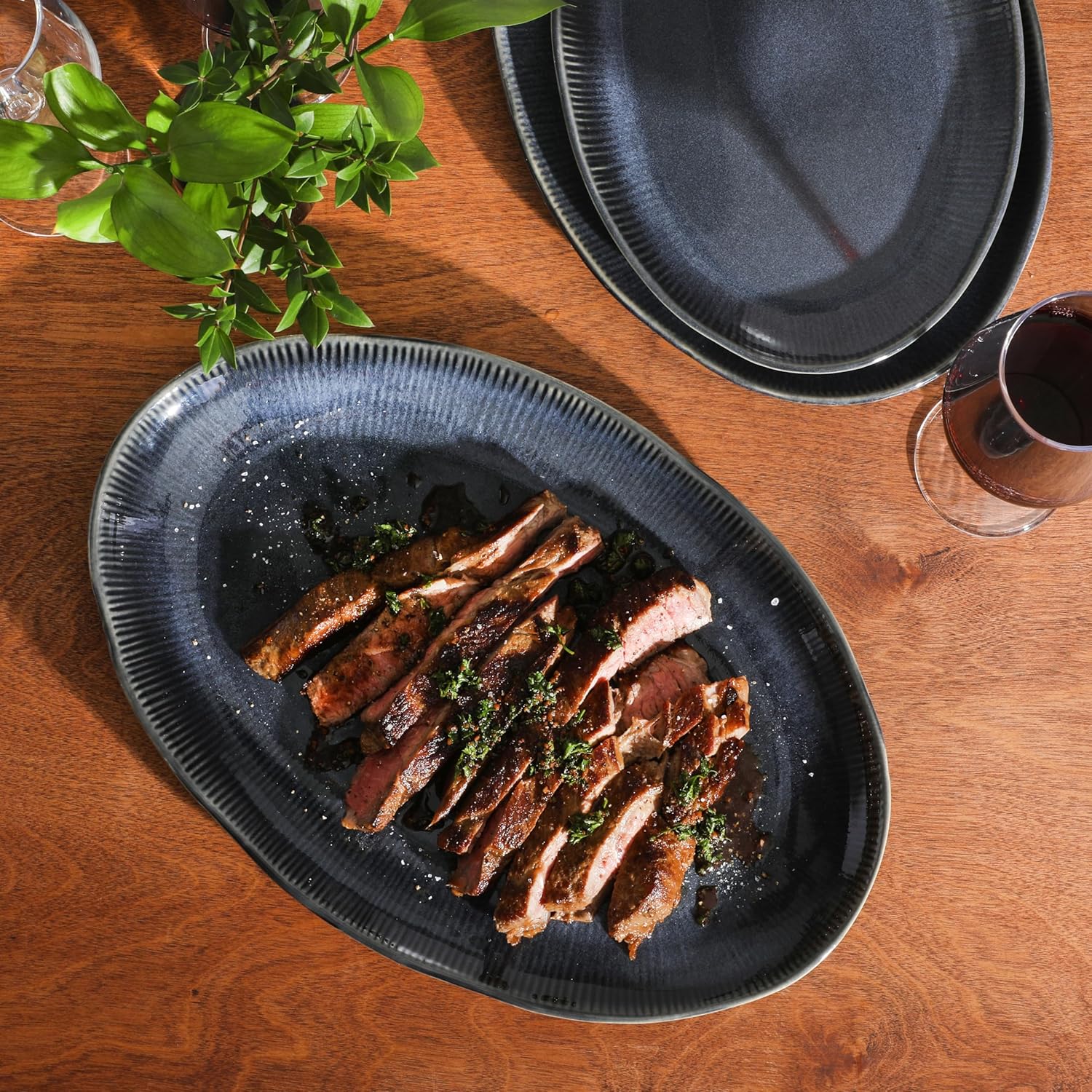Gibson Elite Sandy Pines 3 Piece Oval Platter Set, 15.7”, 13.75” & 12” Stoneware Serving Platters, Reactive Glaze Finish, Blue, Microwave & Dishwasher Safe