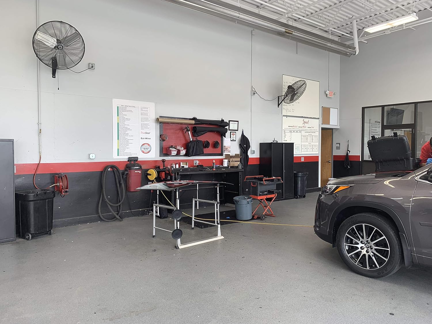 TPI Corporation Single Phase Wall Mount Commercial Circulator – 30" Diameter, 120 Volt Exhaust Fan – Ventilation Fans. Commercial Extractor Fans