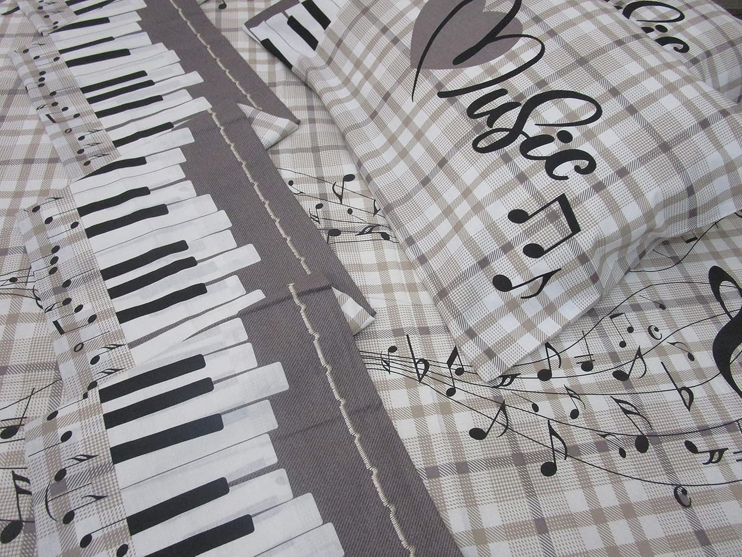 Double bed set MUSIC AND HEARTS Colour: Grey-Red 100% Cotton Natural Fiber MADE IN ITALY MAXI Sizes New 2021!!!! (Grey)