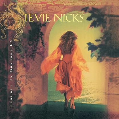 TROUBLE IN SHANGRI-LA (TRANSPARENT SEA BLUE VINYL) (SYEOR) por Stevie Nicks, capa do álbum