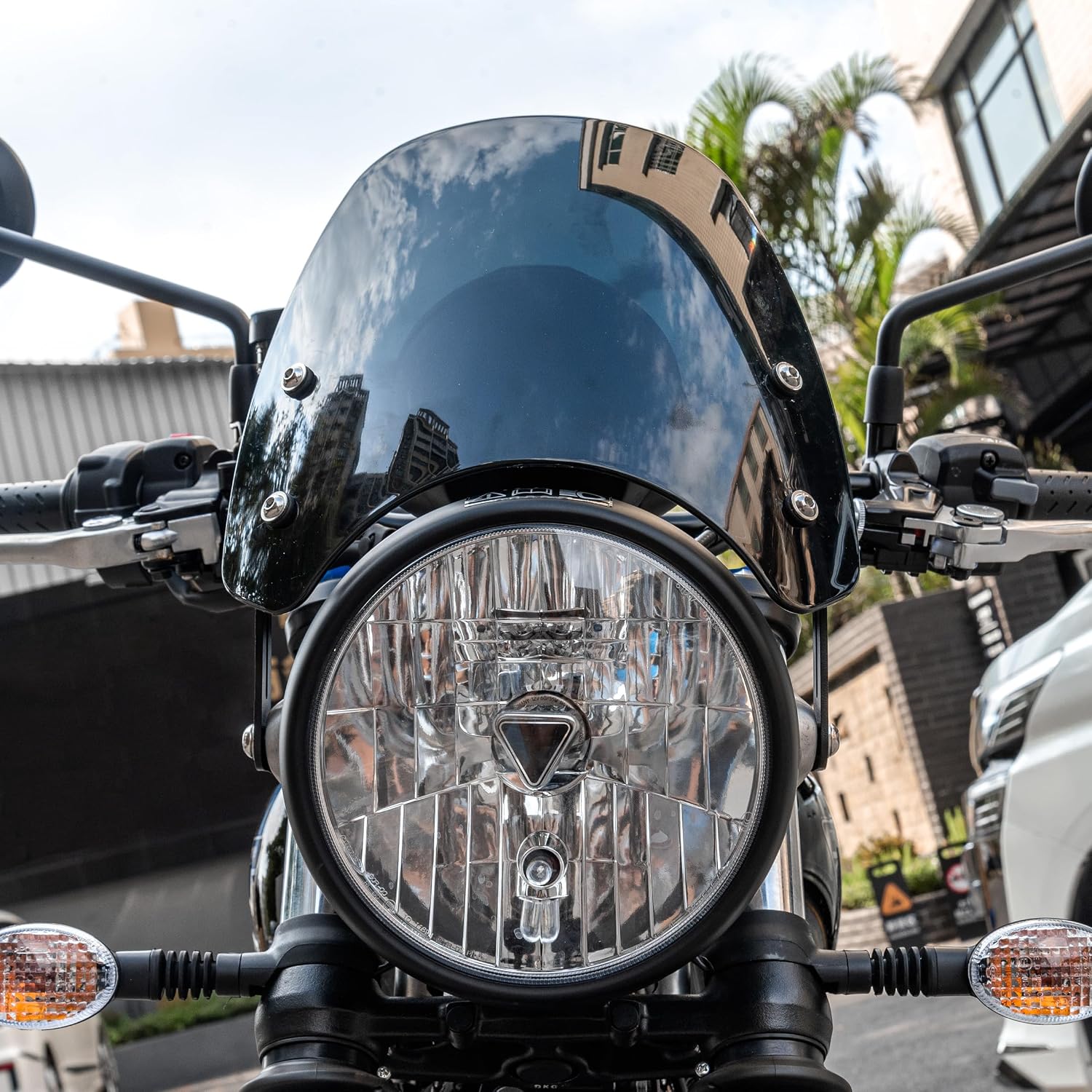 Motorcycle Double Bubble Windshield Windscreen Visor Compatible with Street Twin 900 2019 2020 2021 2022 Pare-brise Flyscreen Protector (Smoke)