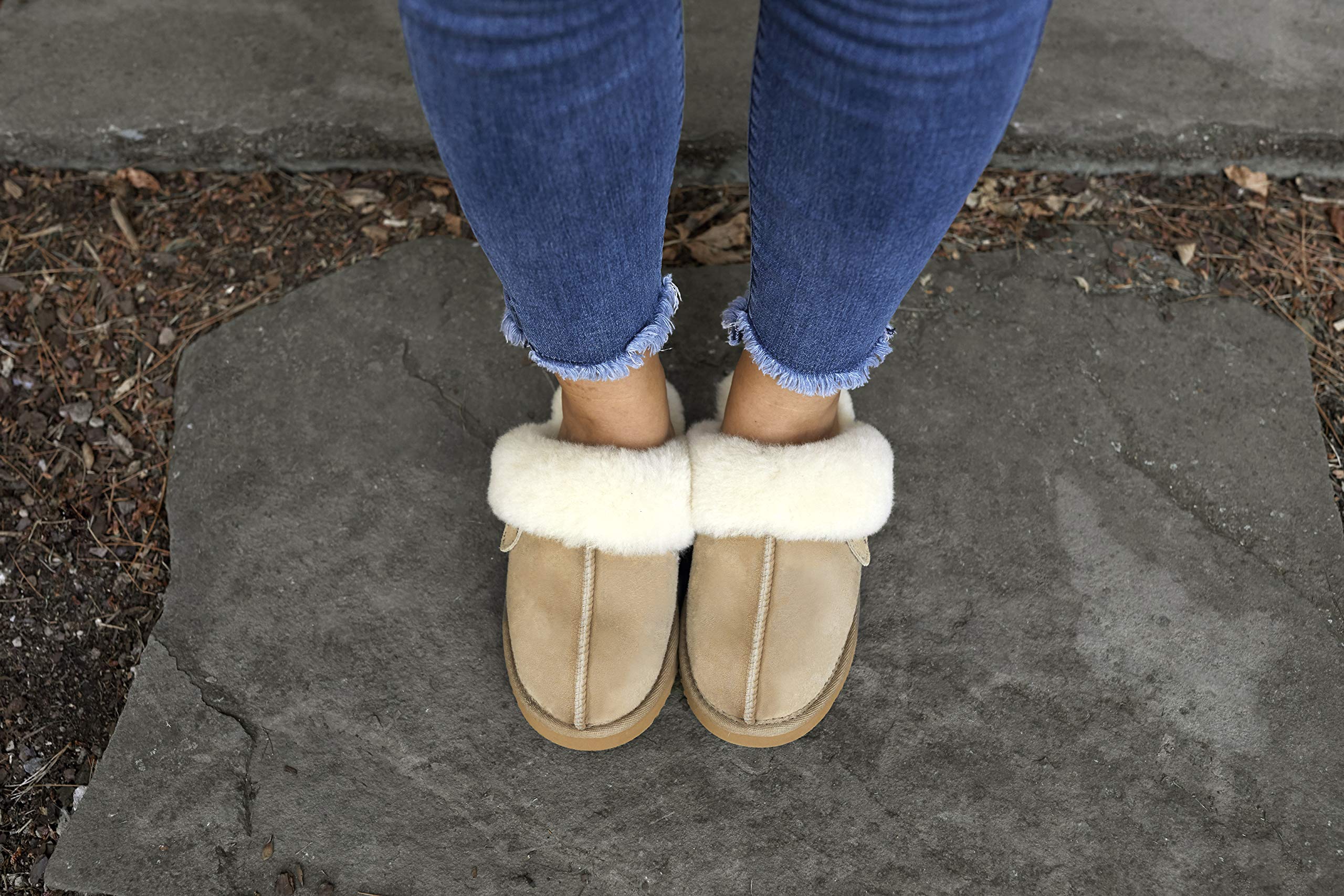 FIRESIDE BY DEARFOAMS Fireside Sydney Shearling Fur Indoor/Outdoor Scuff Slipper With Wide Widths PantofoleDonna