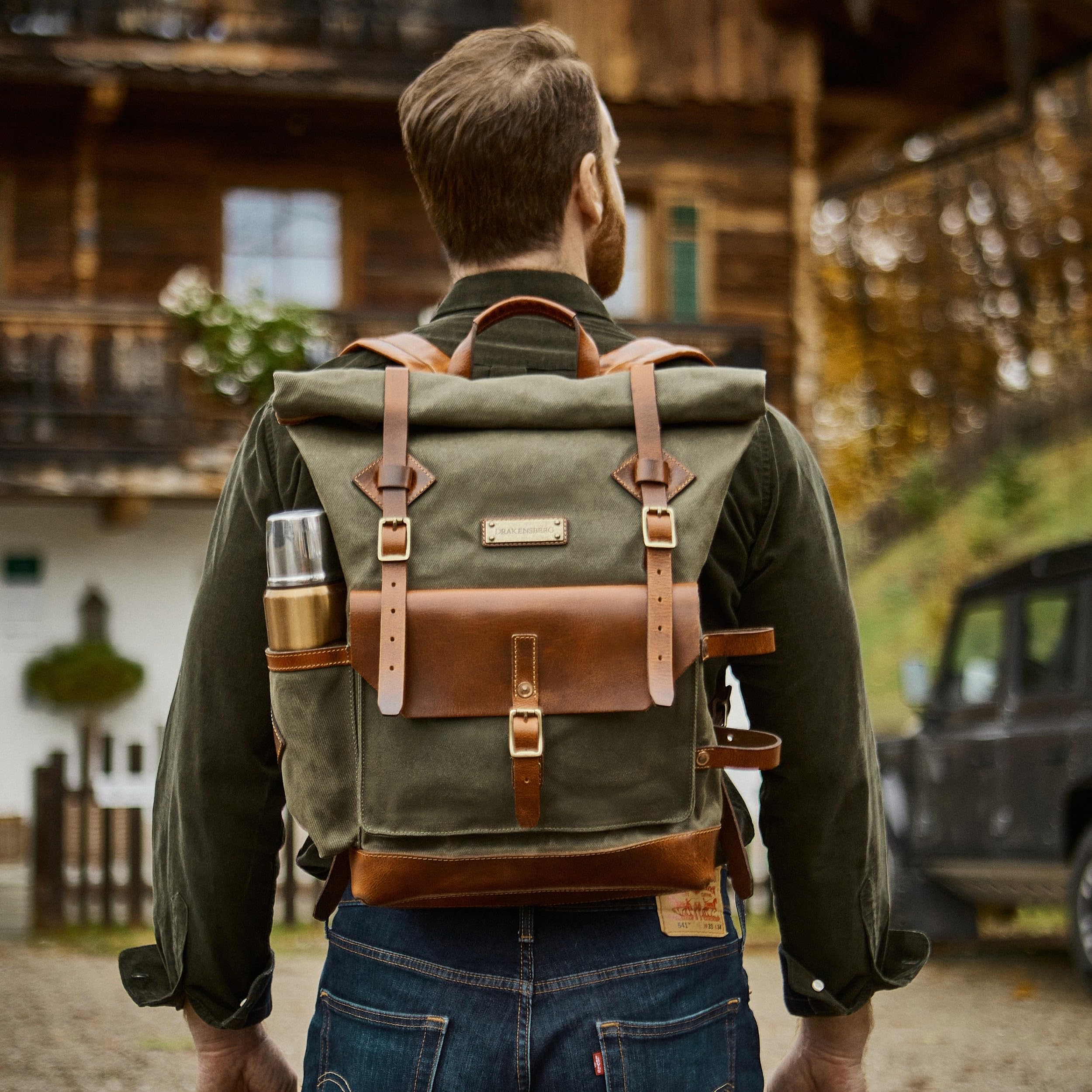 DRAKENSBERG Rolltop Rucksack 'Adam' aus gewachstem Canvas mit Leder, wasserabweisend - handwerkliche Perfektion, bis 30L - Wald-Grün, DR00627