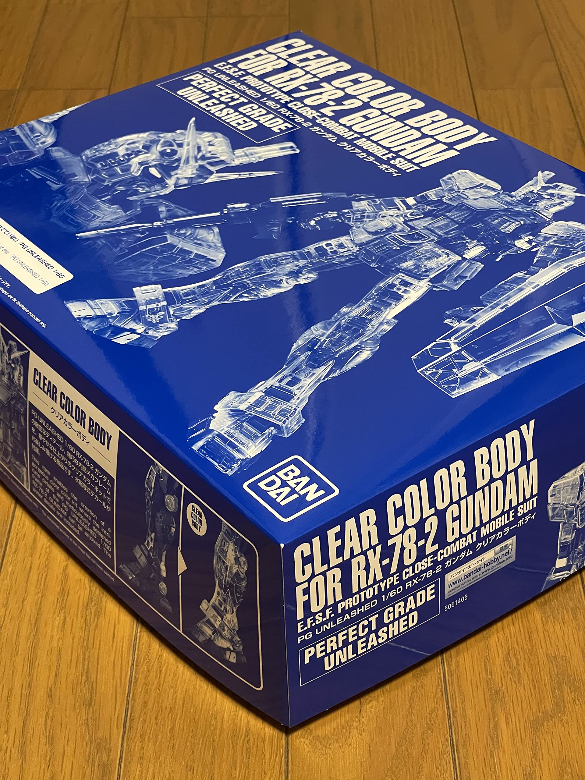 Bandai Spirits PG UNLEASHED 1/60 RX-78-2 Gundam Clear Color Body - Bild 3 von 9