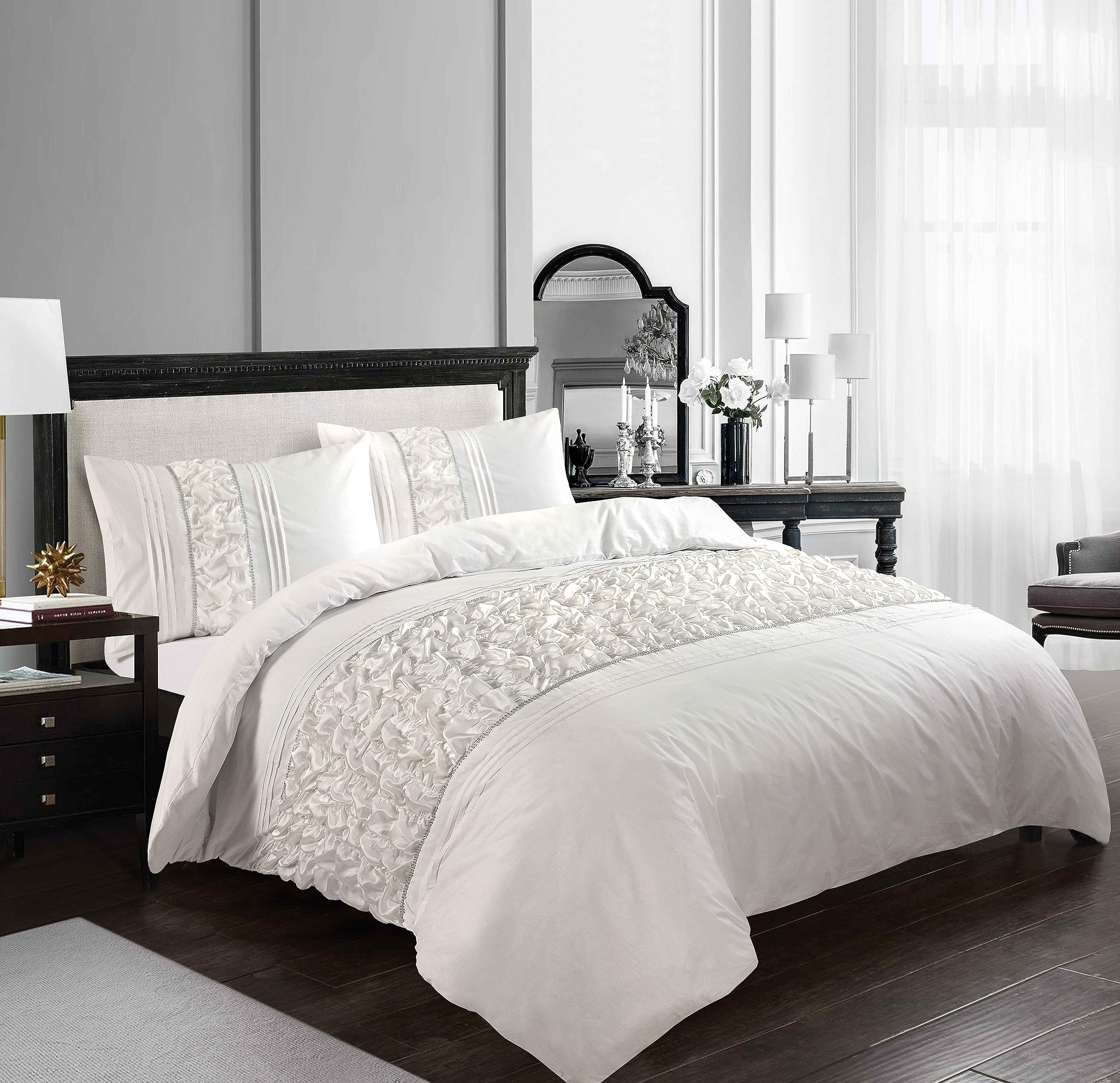 Homespace Direct Ltd Aurora Crinkle Panel Duvet Cover Set White Bedding from B&Q