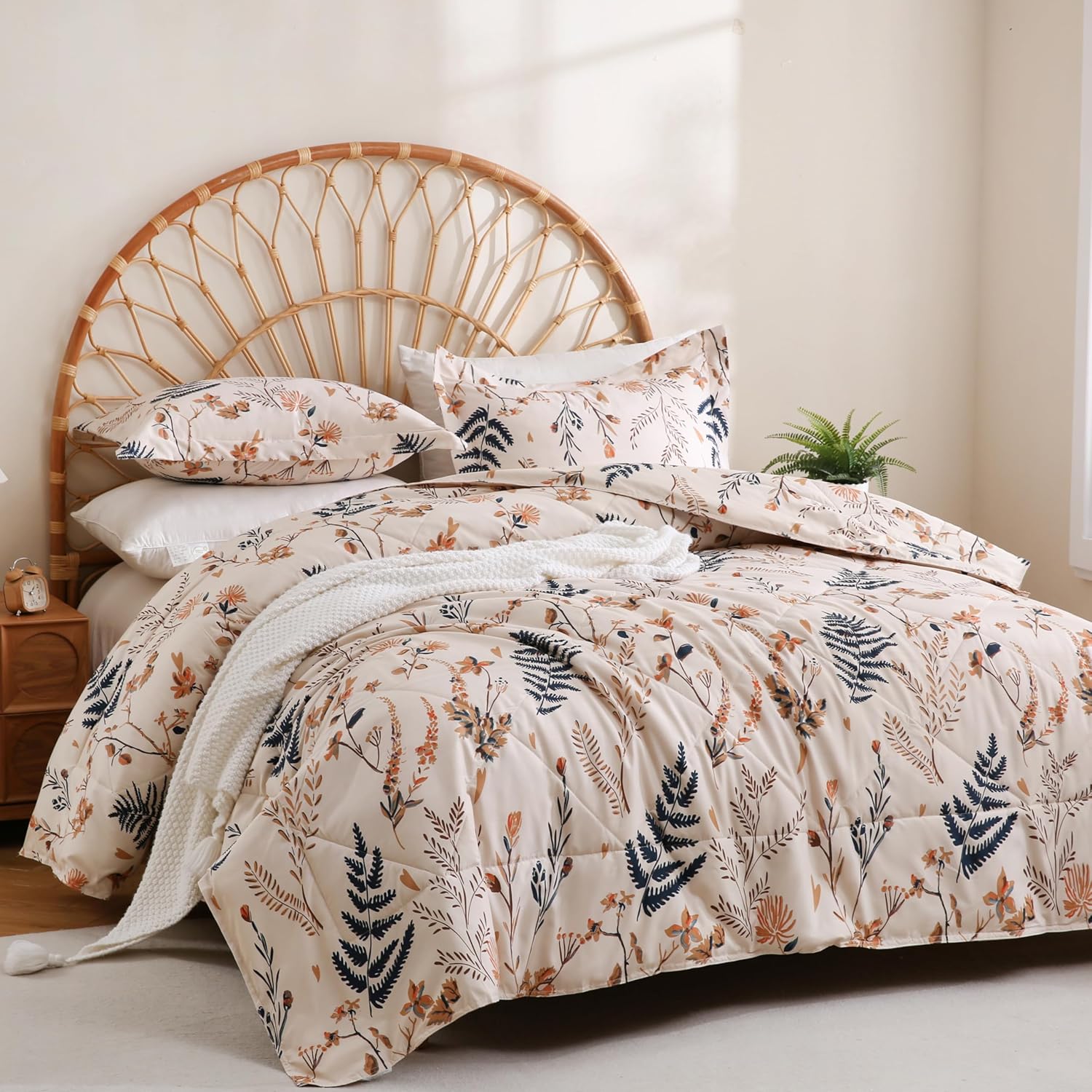 JSD Boho Floral Comforter Set Queen Size, 3 Piece Blush Printed Microfiber Down Alternative Comforter with Pillow Shams All Season Lightweight Machine Washable Ferns Queen