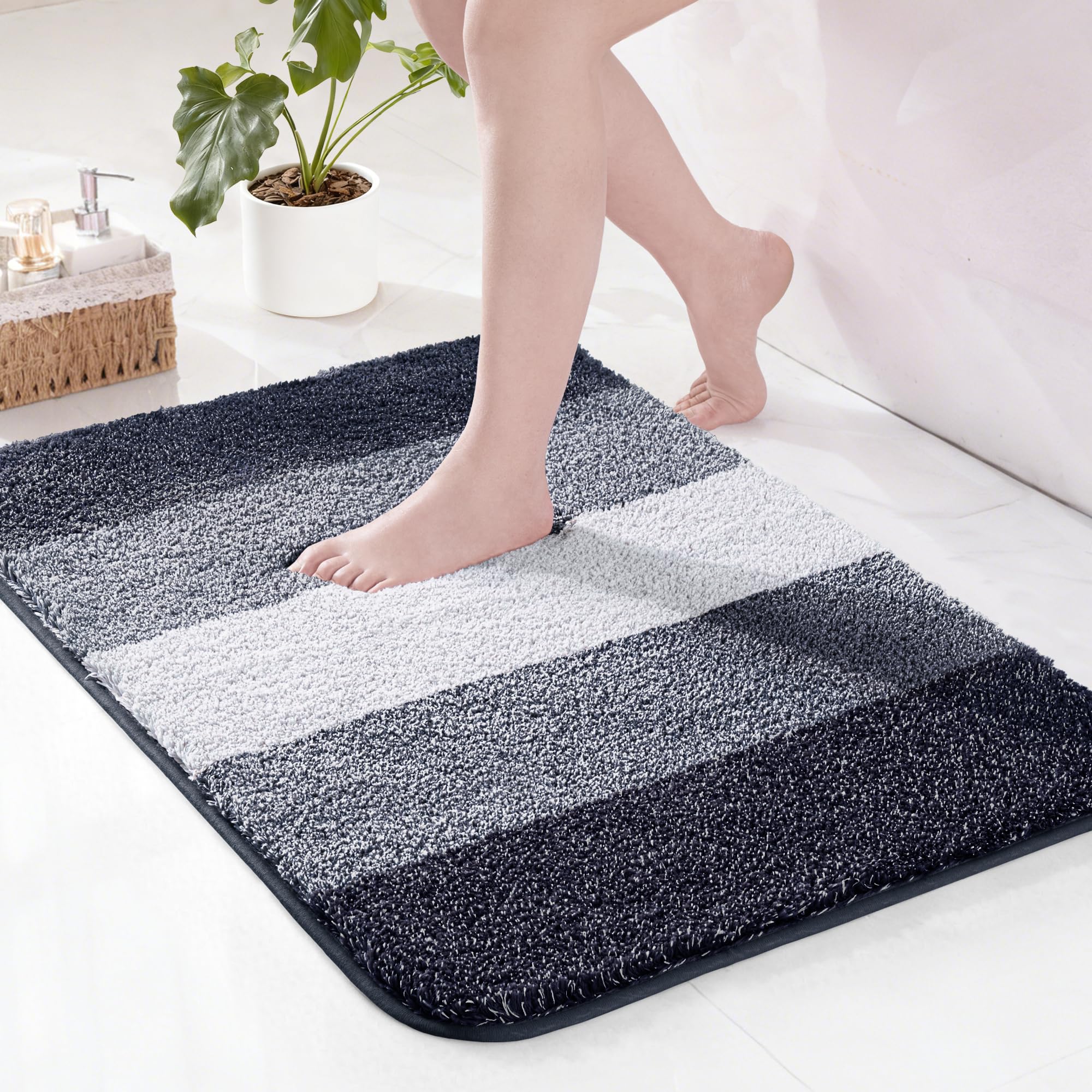 Exclusivo Mezcla Microfiber Bath Mat 40x60 CM, Extra Soft Non-Slip Super Absorbent Bathroom Mats, Machine Washable Quick Dry Bath Rugs for Bathroom Floor, Shower, Home Decor, Gradient Navy Blue