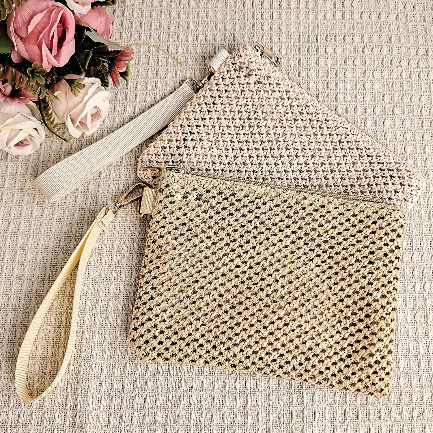 Straw Clutch Purses for Women, Bohemian Straw Handbag Small Summer Beach Bag Wristlet Wallet with Zip