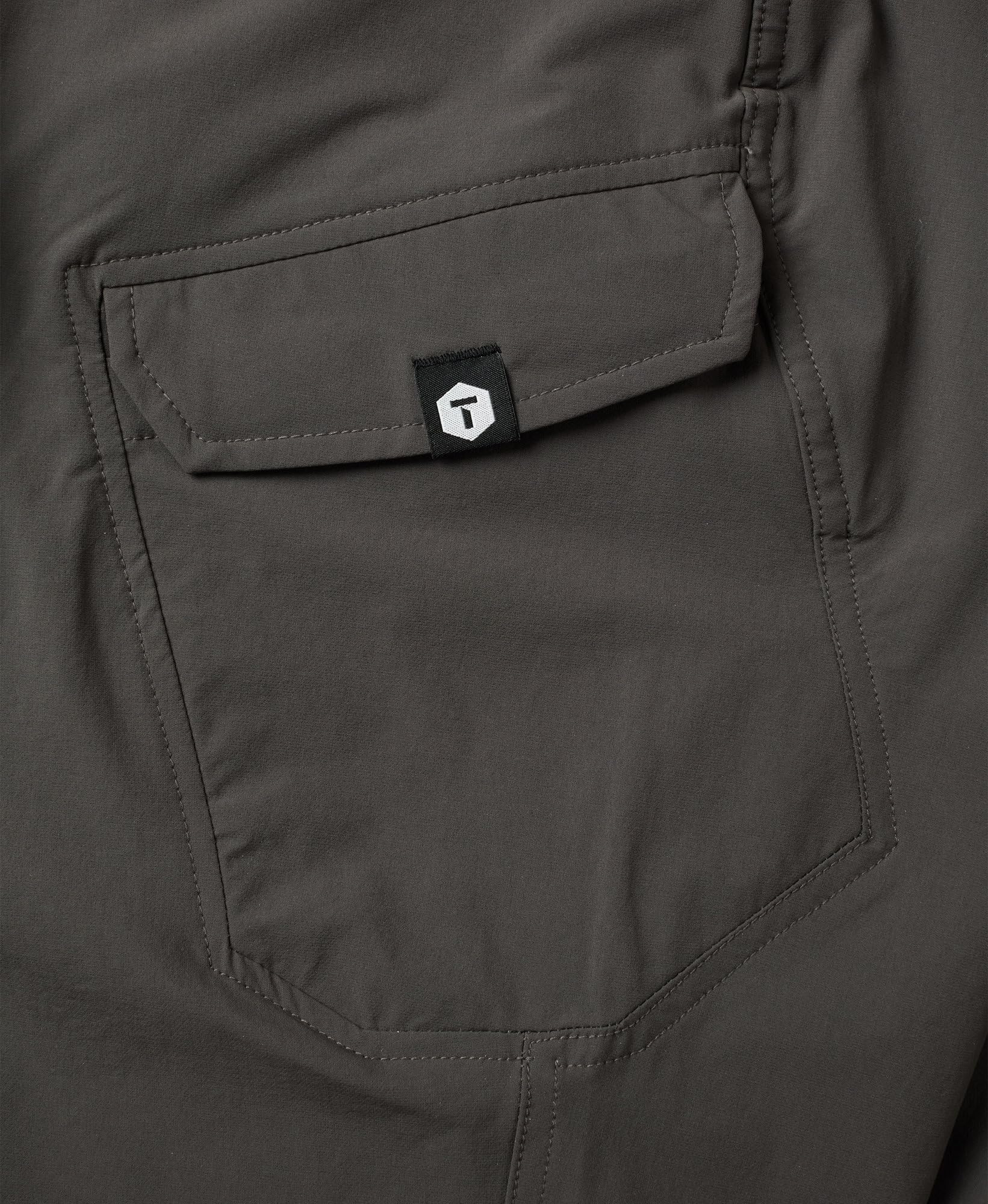 TRUEWERK T1 WerkPant für Herren, leichte Arbeitshose, feuchtigkeitsableitend, schnelltrocknend, 4-Wege-Stretch, entspannte Passform, 8 Taschen, Tiefes grau, 38W / 32L
