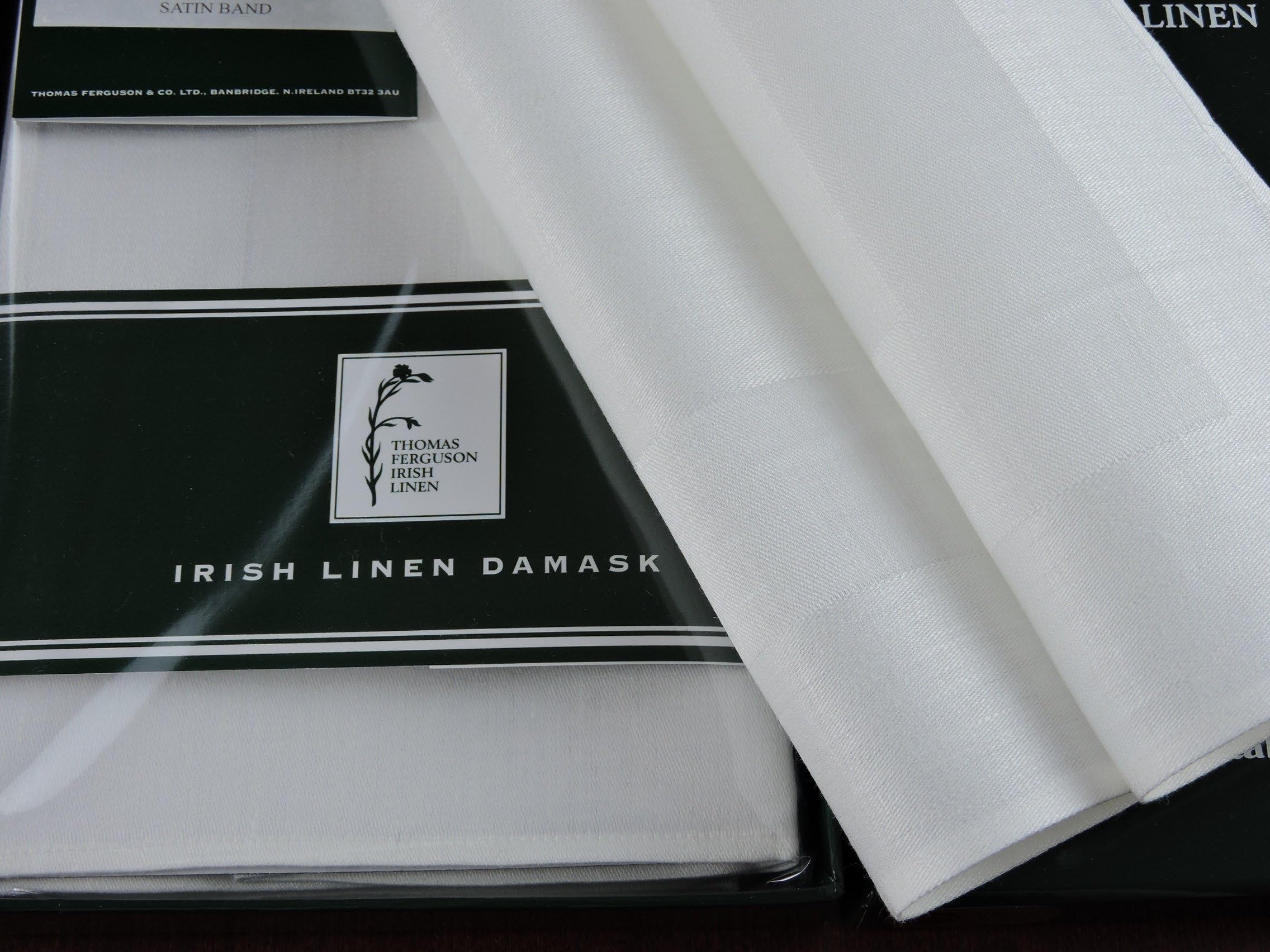 Thomas Ferguson Satin Band White Linen Damask Placemats (Set of 6) 14 x 20in