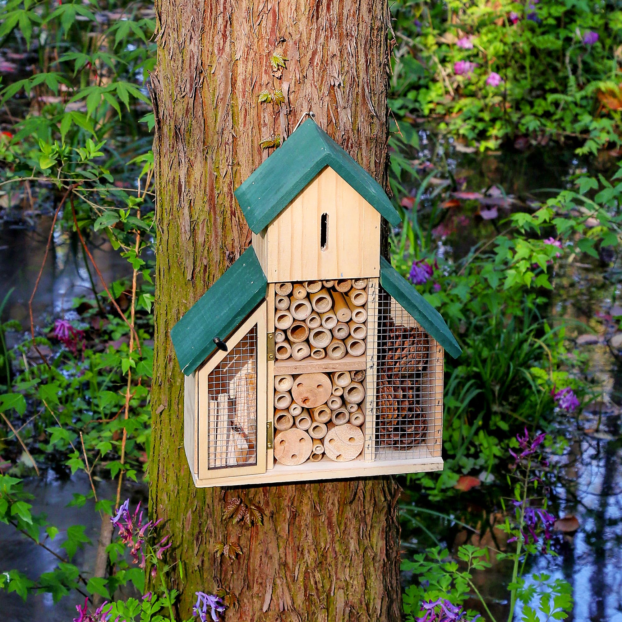 3-lagiges Insektenhaus aus Holz mit grünem Dach, mehrere Räume und Kapazität, Insektenhotel, ein hängender Lebensraum für Bienen, Schmetterling, Marienkäfer, Bienenkiste