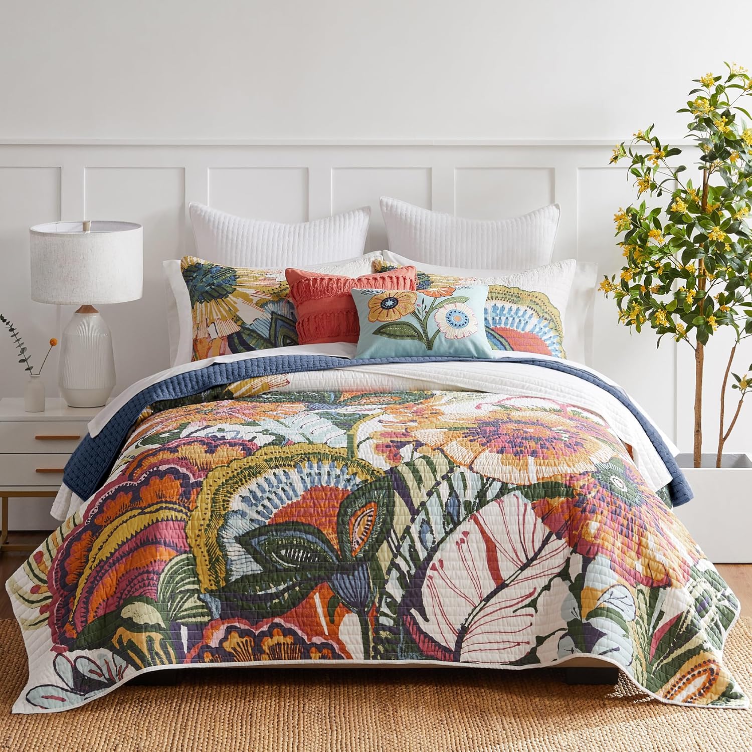 Levtex Home - Grandiflora Quilt Set - Full/Queen Quilt + Two Standard Pillow Shams - Multicolor Bold Contemporary Floral - Quilt Size (88x92in.) and Two Pillow Sham Size (26x20in.) - Cotton