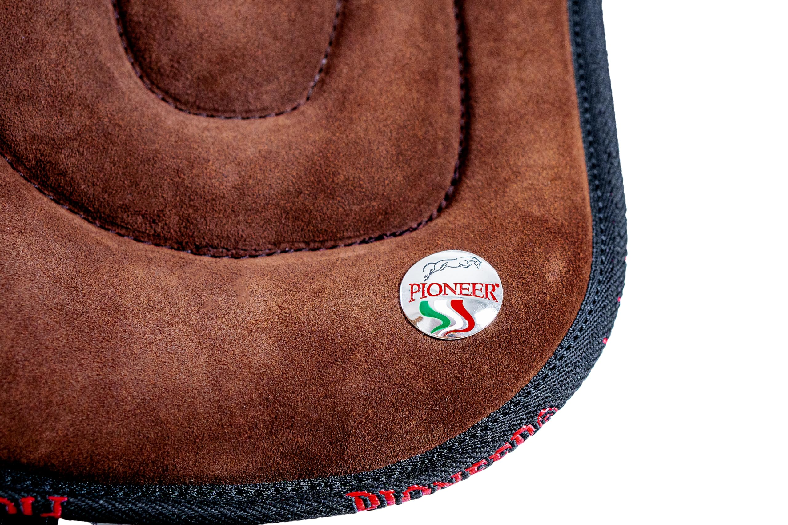 PIONEER Selle Cheval en Daim pour Monte Naturelle, Selle d'Équitation Bareback 50X45 cm avec Rembourrage en Ouate et Mousse à Mémoire - Fabriquée en Italie - avec Sangle en Néoprène - Noir