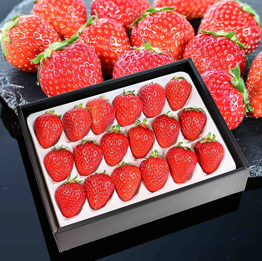 Amazon.co.jp: 夏の常識を超えた甘さ 最高級 夏いちご 「彩夏 あやか