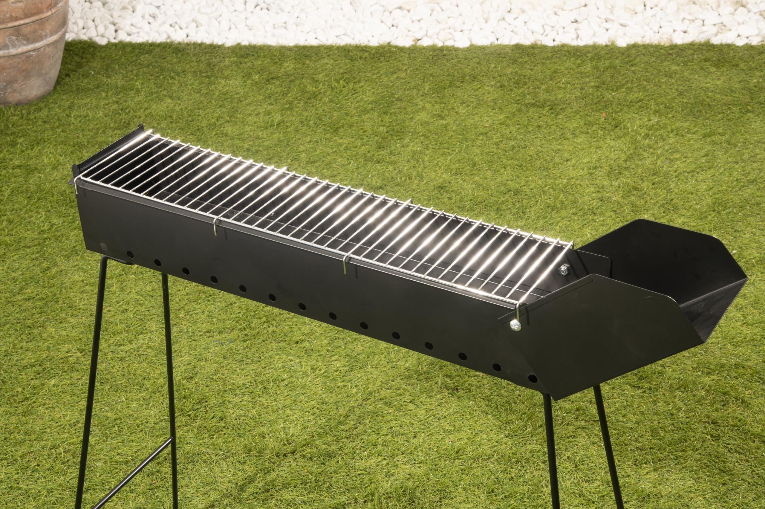 Barbecue pieghevole per arrosticini a carbonella, struttura in ferro con rampa, 74x14x76 cm, BestBQ