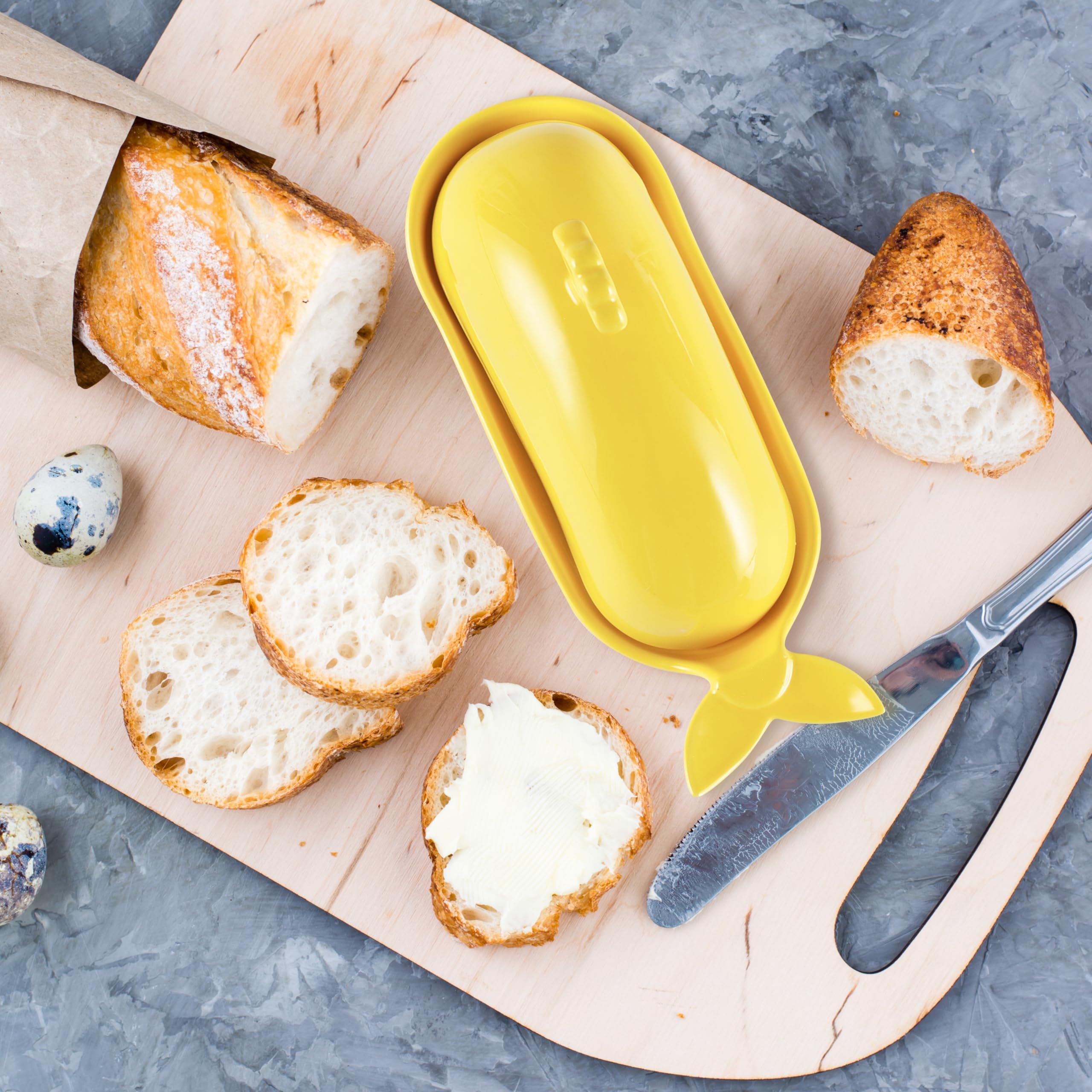 Mantequera de ballena con tapa, bonito plato de mantequilla de cerámica con asa para encimera, divertido soporte de mantequilla para decoración de cocina, regalo ideal para inauguración de la casa