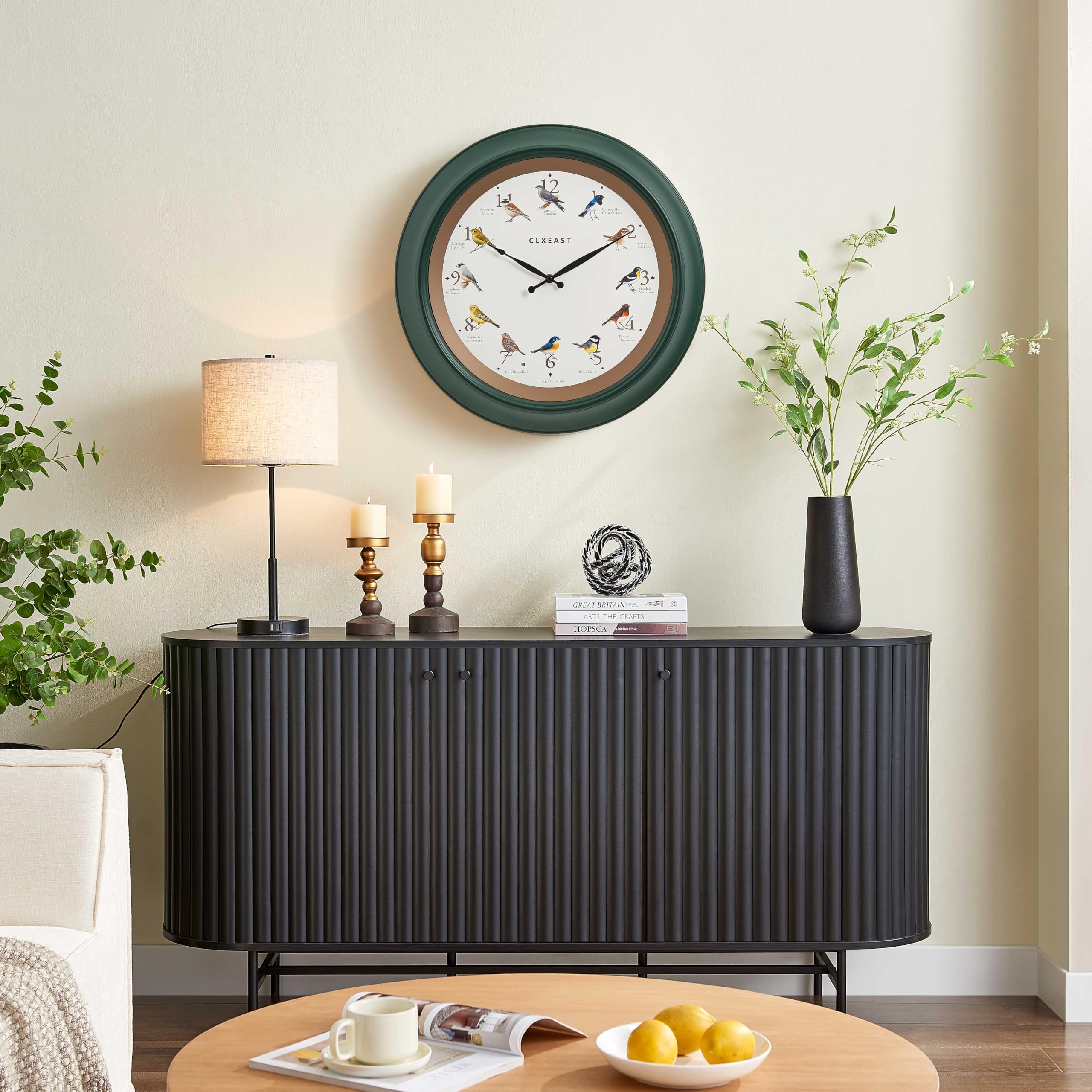 CLXEAST Reloj de pared de pájaro cantando de 45,7 cm, luz nocturna iluminada, acabado verde bosque