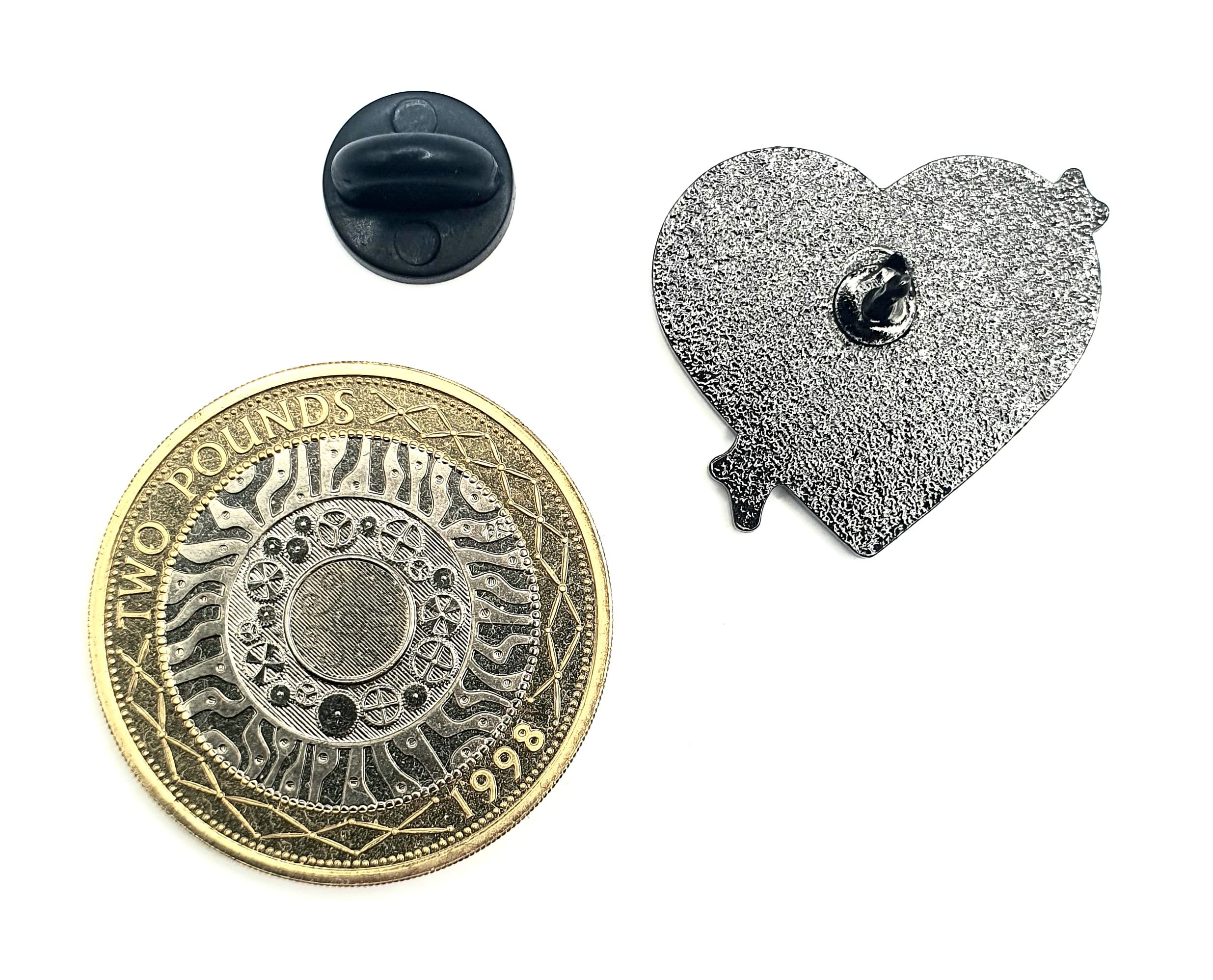 Lesbian Pride Flag Love Is Love Heart Metalowa emaliowana przypinka odznaka, Metal