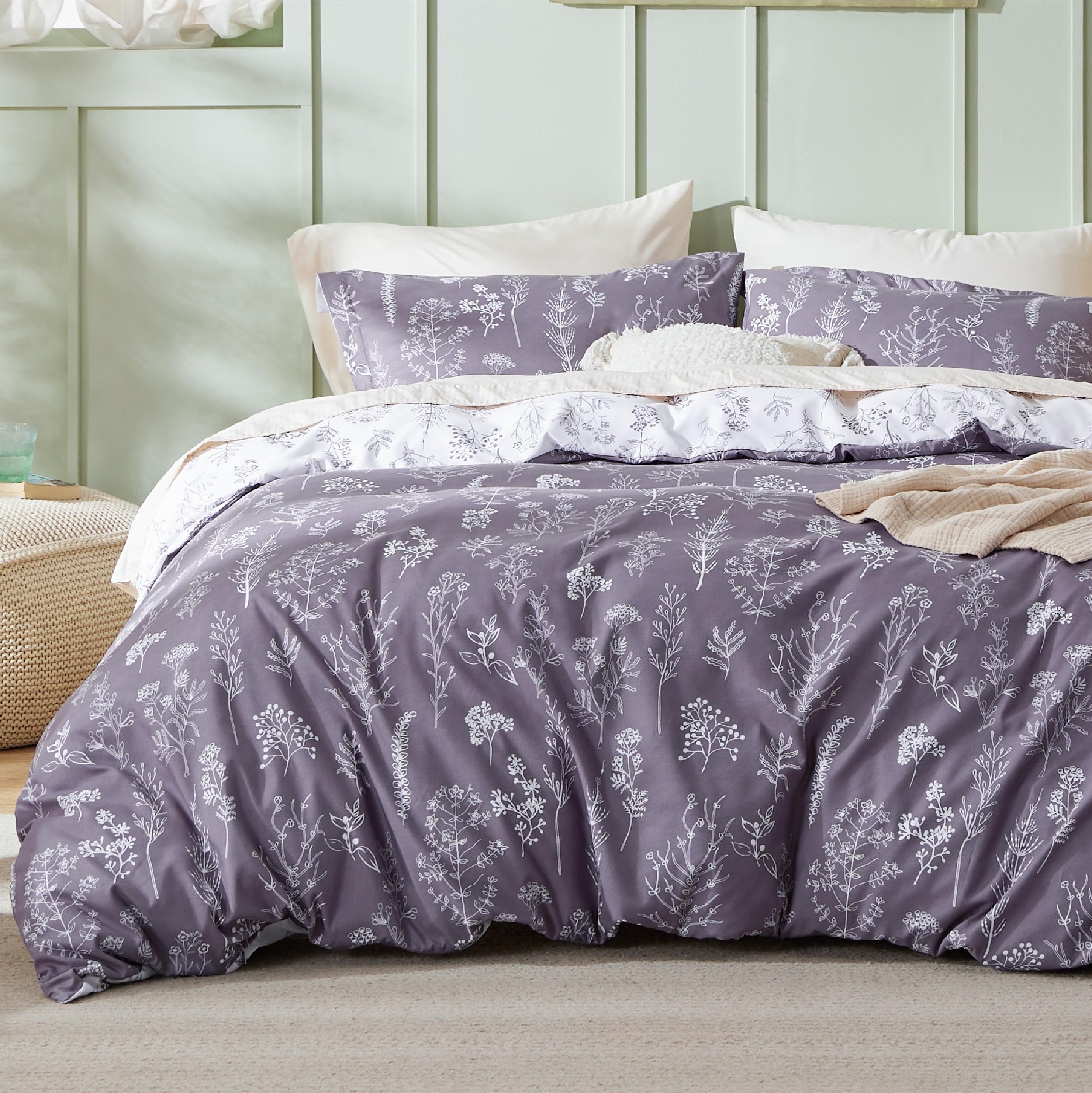 Bedsure Duvet Cover Queen Size - Reversible Grayish Purple Queen Duvet Cover Set with Zipper Closure, 3 Pieces Cute Floral Patterned Bedding Set with 8 Corner Ties and 2 Pillow Shams