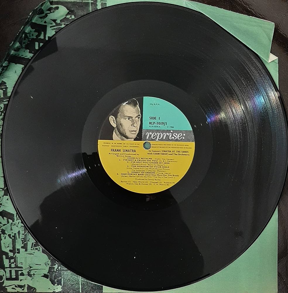 Frank Sinatra - Sinatra At The Sands[2 LP] - Amazon.com Music
