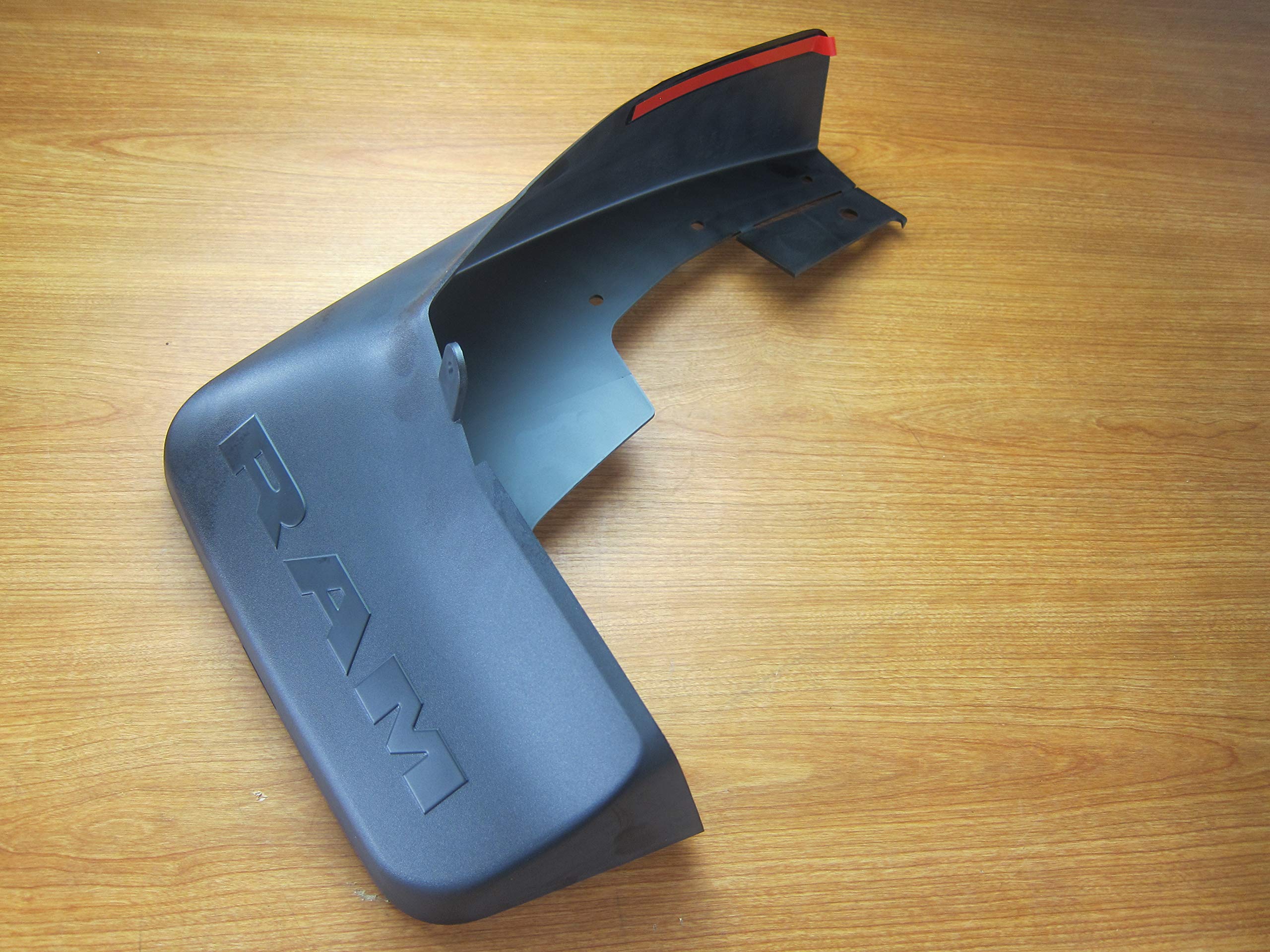 Bavettes Garde-boue Avant/arrière Dodge Ram 1500 DT 2019 Noir Mopar OEM - Protection Carrosserie - 10