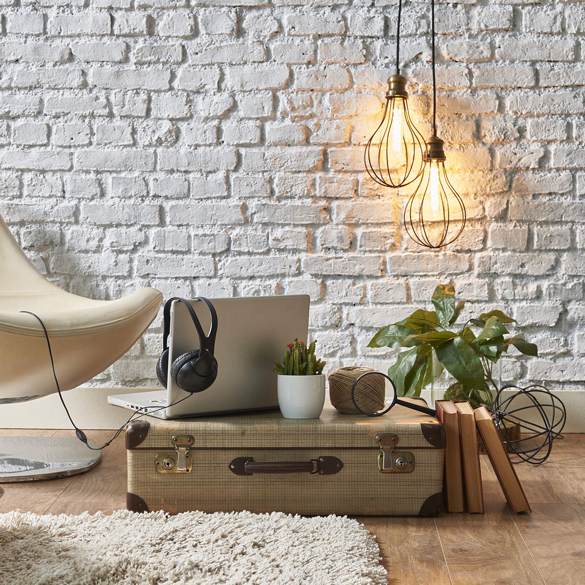 William & Watson Lampadina LED E27 dimmerabile Edison a filamento, stile retrò, con vetro fumé a forma di scultura, 4 W (equivalente a 40 W), ambra, (Melt125AMB4W)