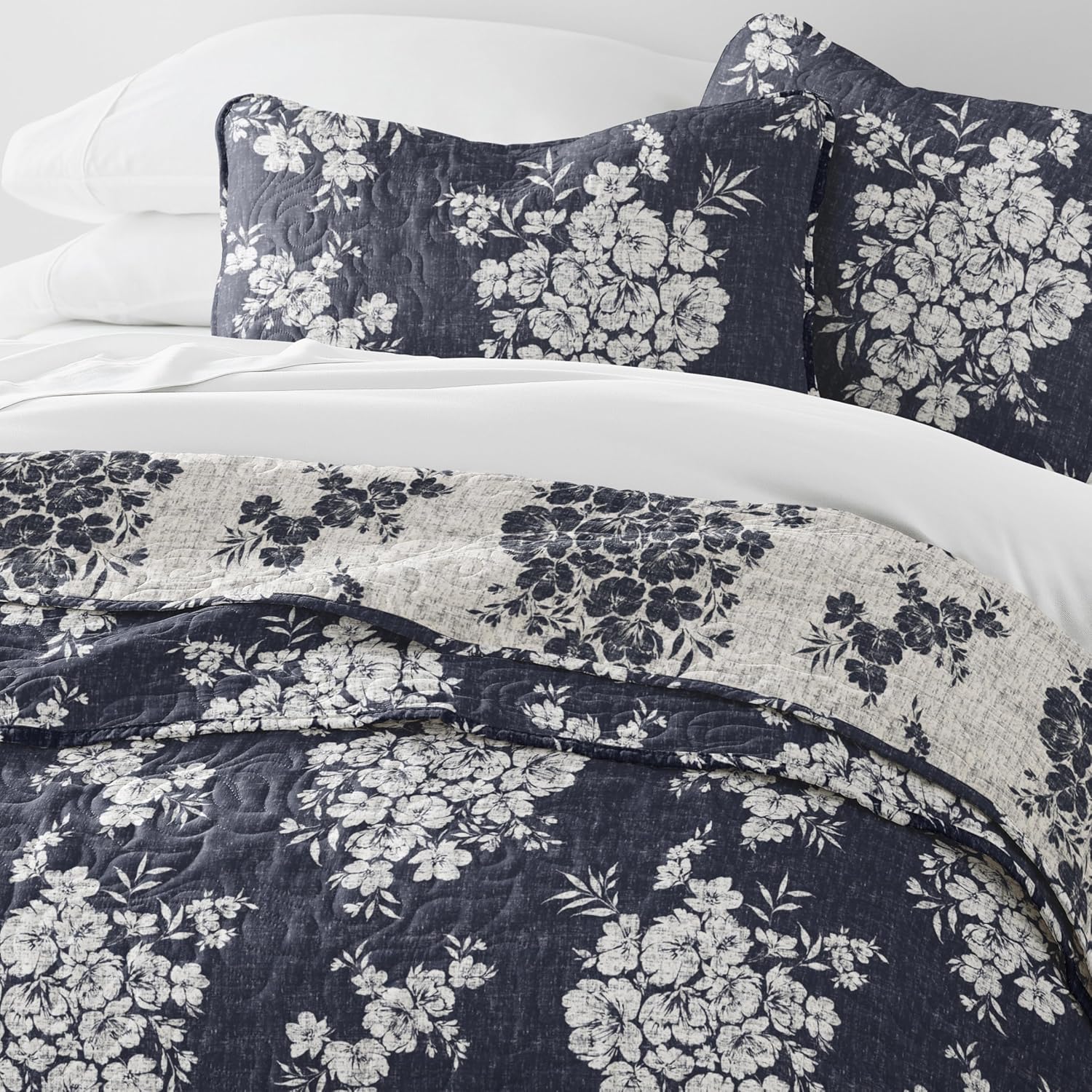 Merit Linens 3 Piece Quilt Set - Super Soft - Lightweight - All Season Quilted Coverlet - Timeless Patterns - King/Cal-King Navy