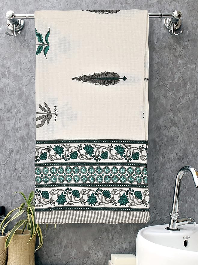 Mafatlal Madhuban Premium Bath Towel (147×76 cm) | 250 GSM | Ultra Soft, Quick Dry, Lightweight & Super Absorbent | Aqua Wash