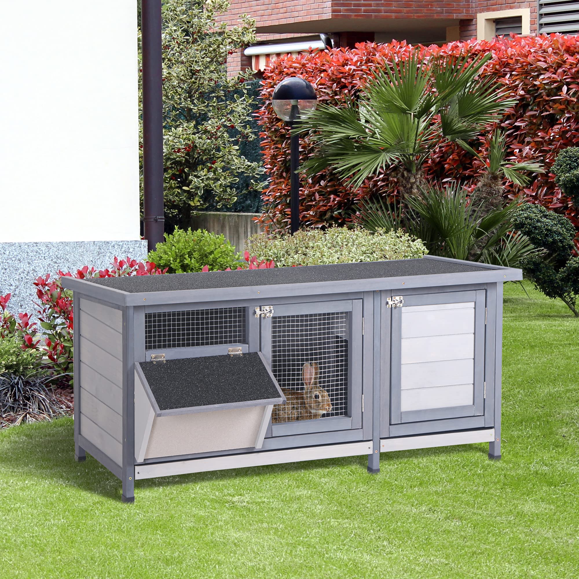 PawHut Conejera de Madera, Jaula para Conejos con Techo Asfáltico Abatible, Puertas con Pestillo, Bandejas Extraíbles y Comedero, Conejera para Exterior, 112x50x54 cm, Gris