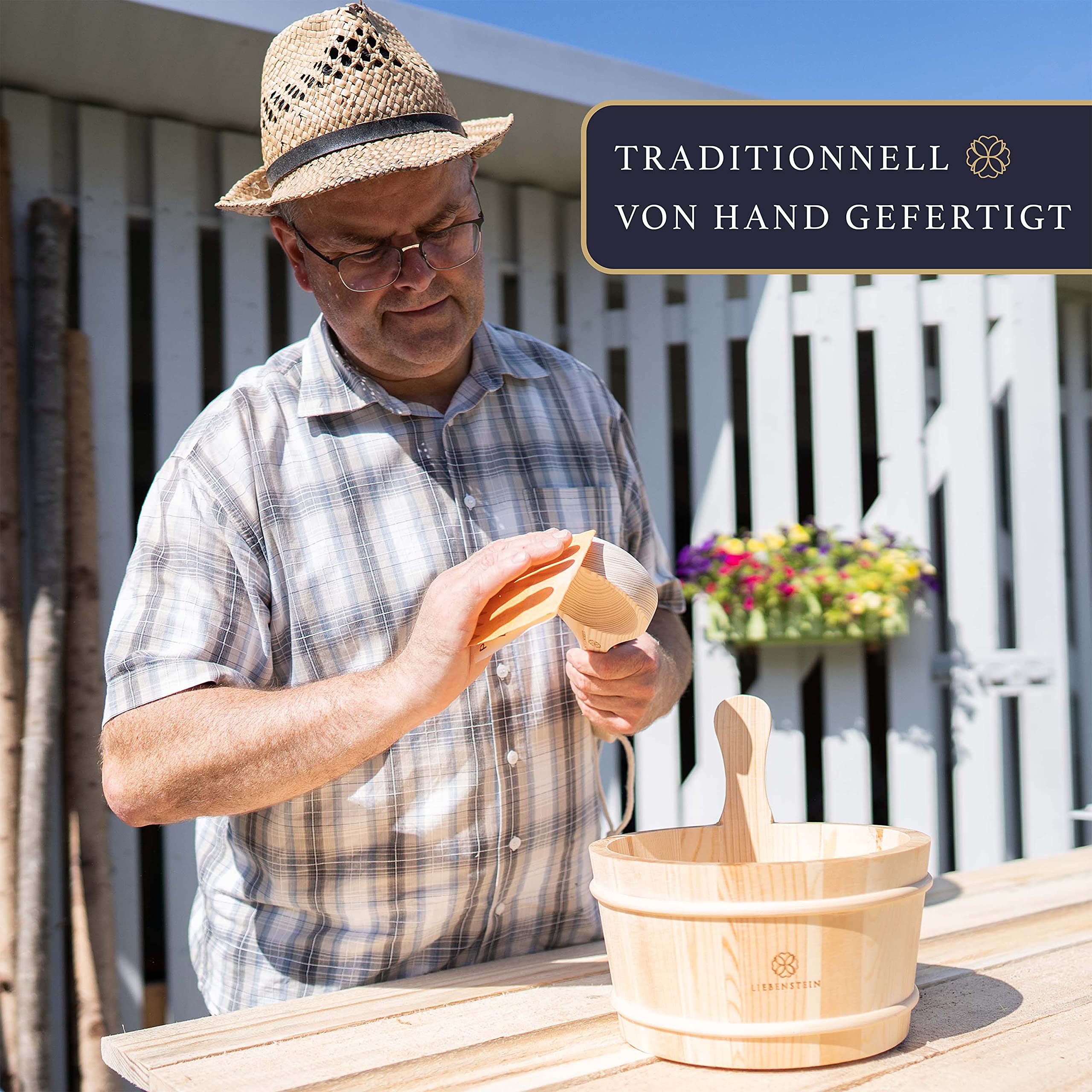 Liebenstein® Sauna Eimer mit Kelle [4L] – handgefertigt aus finnischem Kiefernholz – hochwertiges Sauna Zubehör Set – bestehend aus Saunaeimer, Saunakelle und Schutzeinsatz – Dein Sauna Set