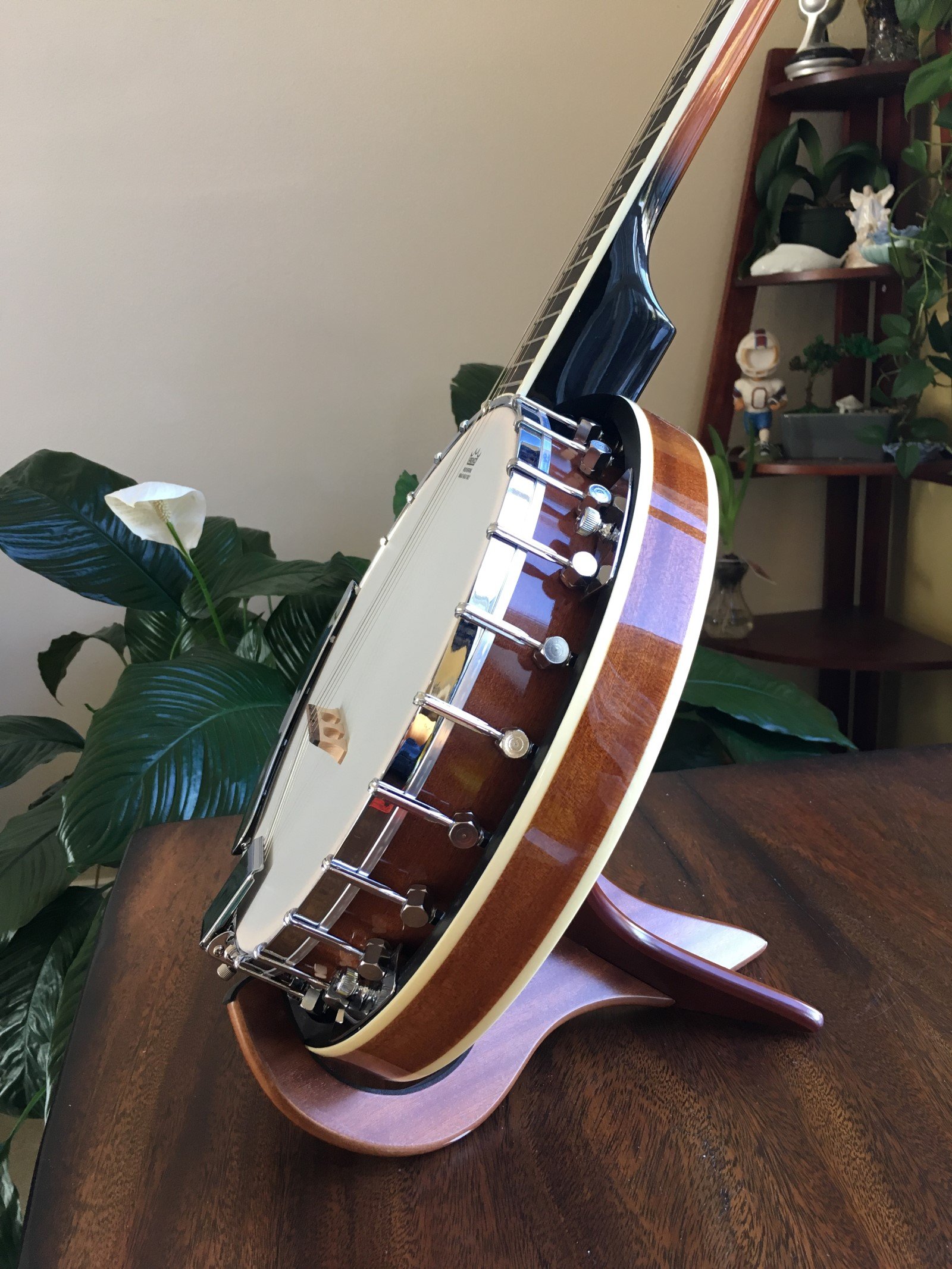 Snapklik.com : Mahogany Banjo Stand Also Fit Ukulele