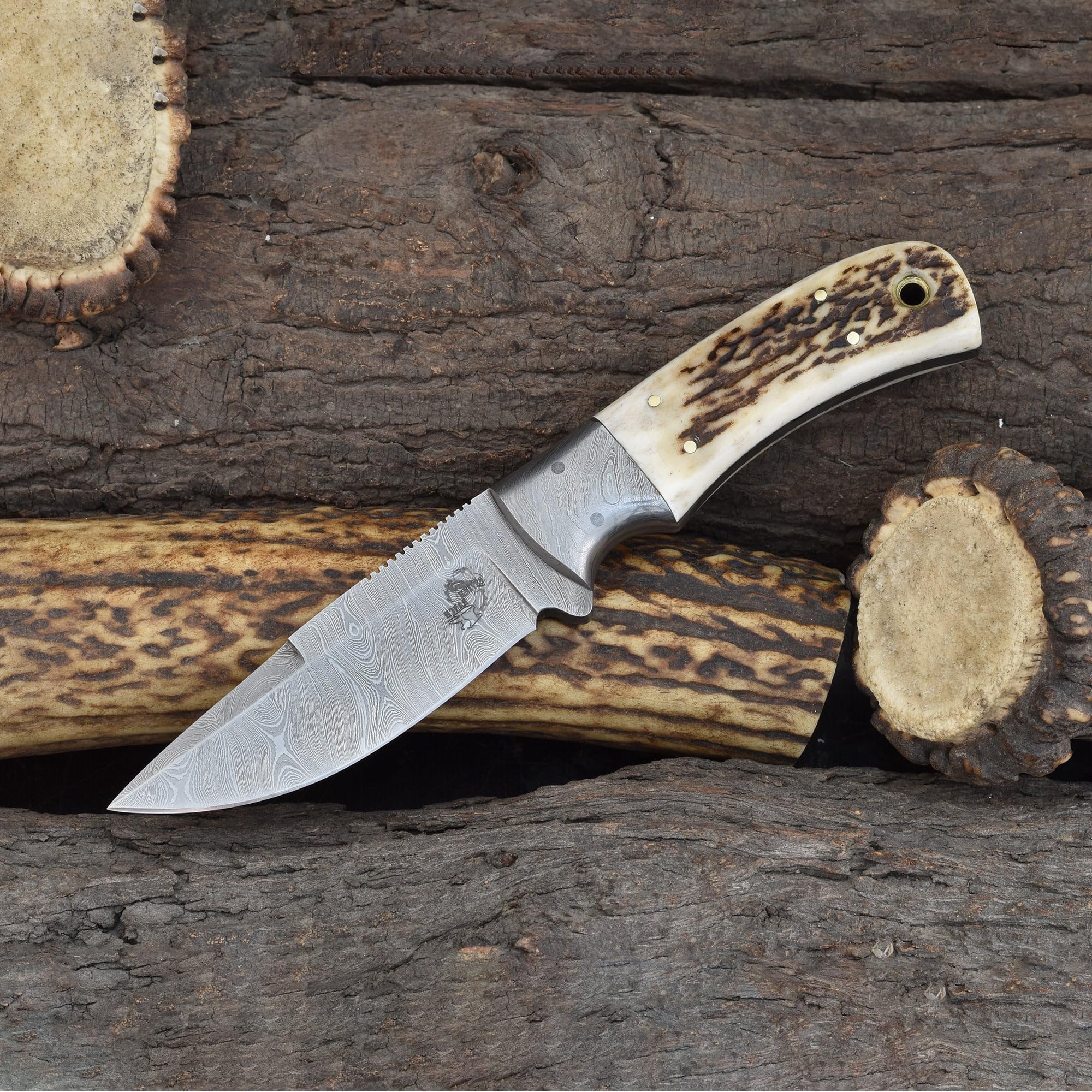 Knives Ranch All-Rounder Damascus Steel Hunting Knife, Handmade Bushcraft Camping Knife with Red Stag Antler Handle and Heavy-Duty Horizontal Carrying Cowboy Style Leather Sheath (2142-SG)