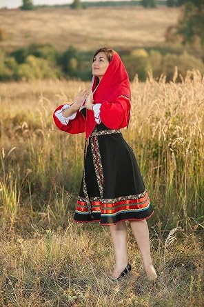 Russsian dress traditional wear dance costume red sarafan white blouse