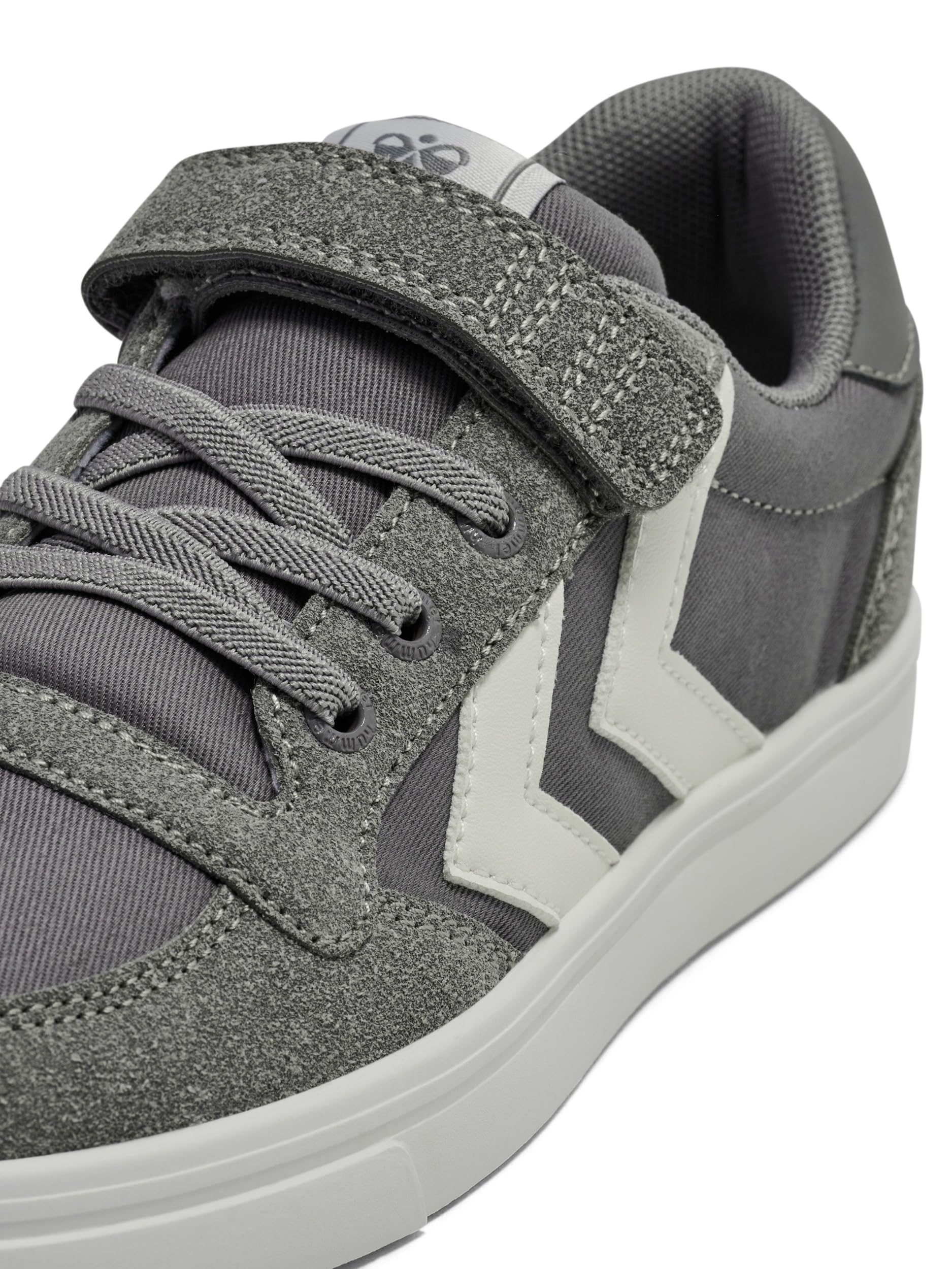 hummel Kids Slimmer Stadil Low Sneaker, Grey, Size 39