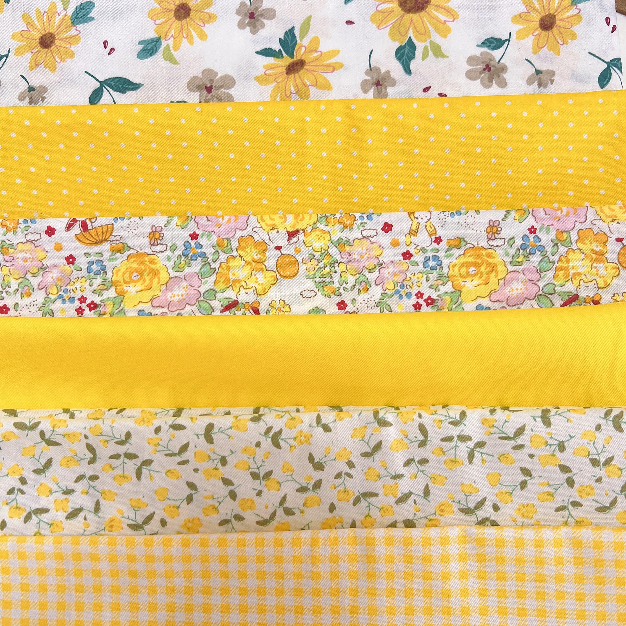 Cotton Fabric DIY Making Supplies Quilting Patchwork Fabric Fat Quarter Bundles DIY for Quilting Cotton Patchwork Cushions (Yellow Flower, 20" x 20")