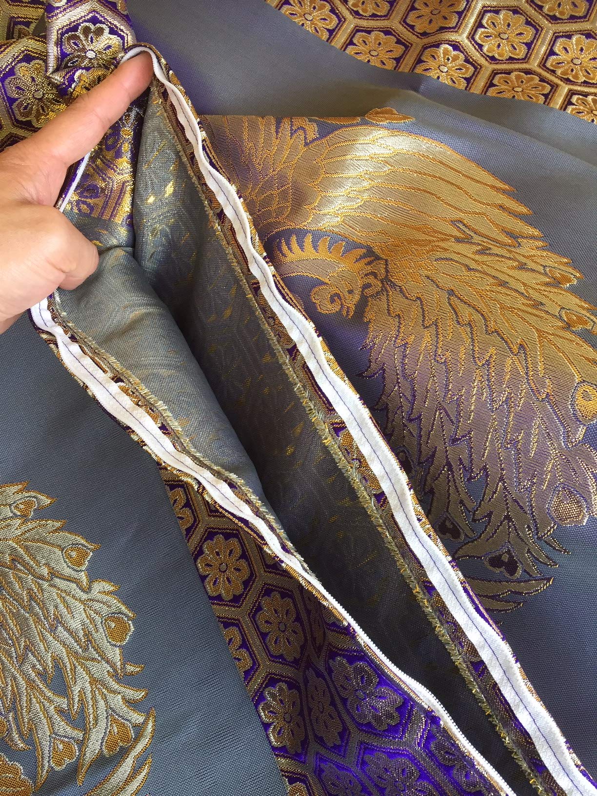 【新品未使用】　サカエ金蘭　フカフカでとても綺麗な☆彡 高級御前座布団 仏壇用 新品未使用】サカエ金蘭 フカフカとても綺麗な☆彡 高級御前