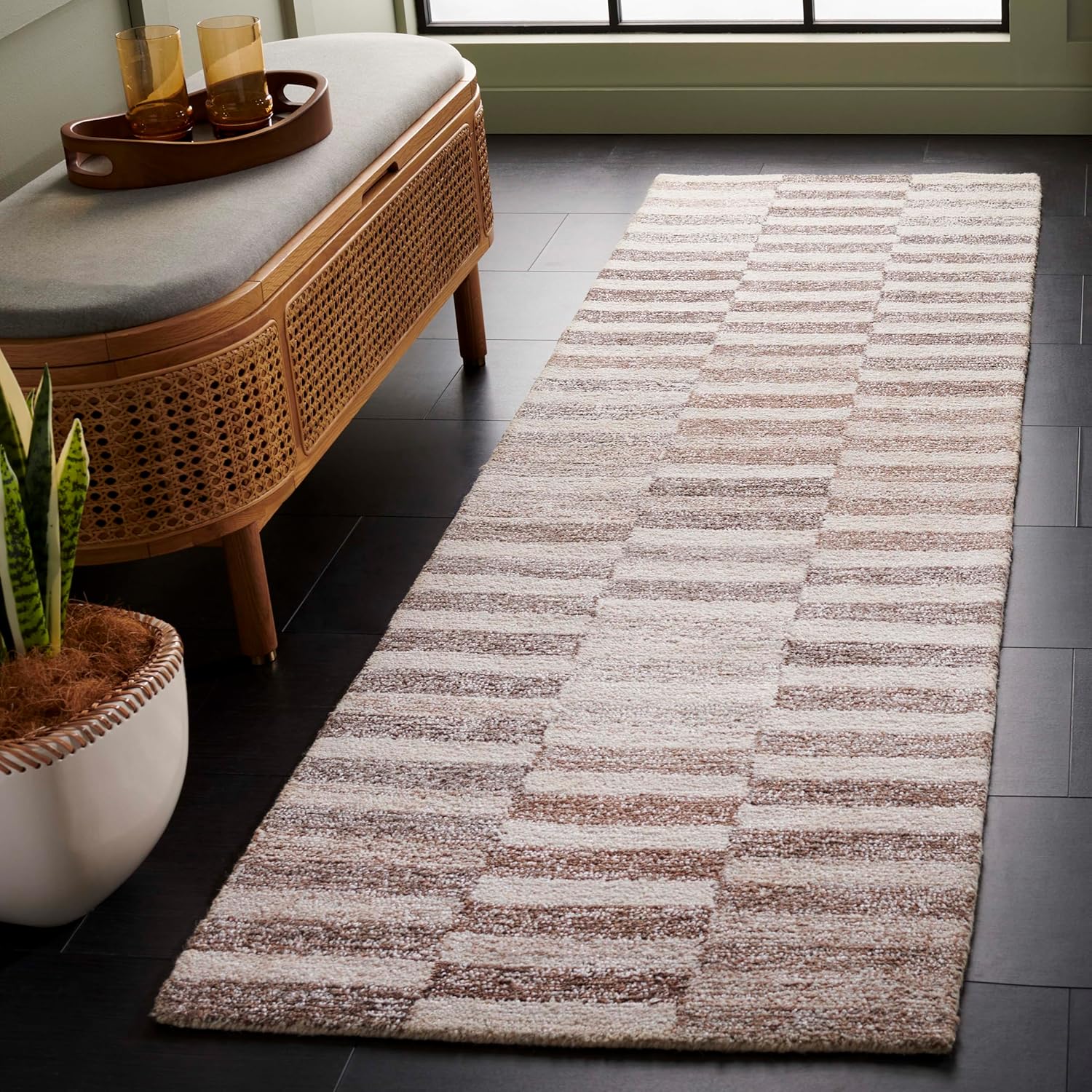 Ivory and Beige Hand-Tufted Wool Runner Rug, 96" x 27"