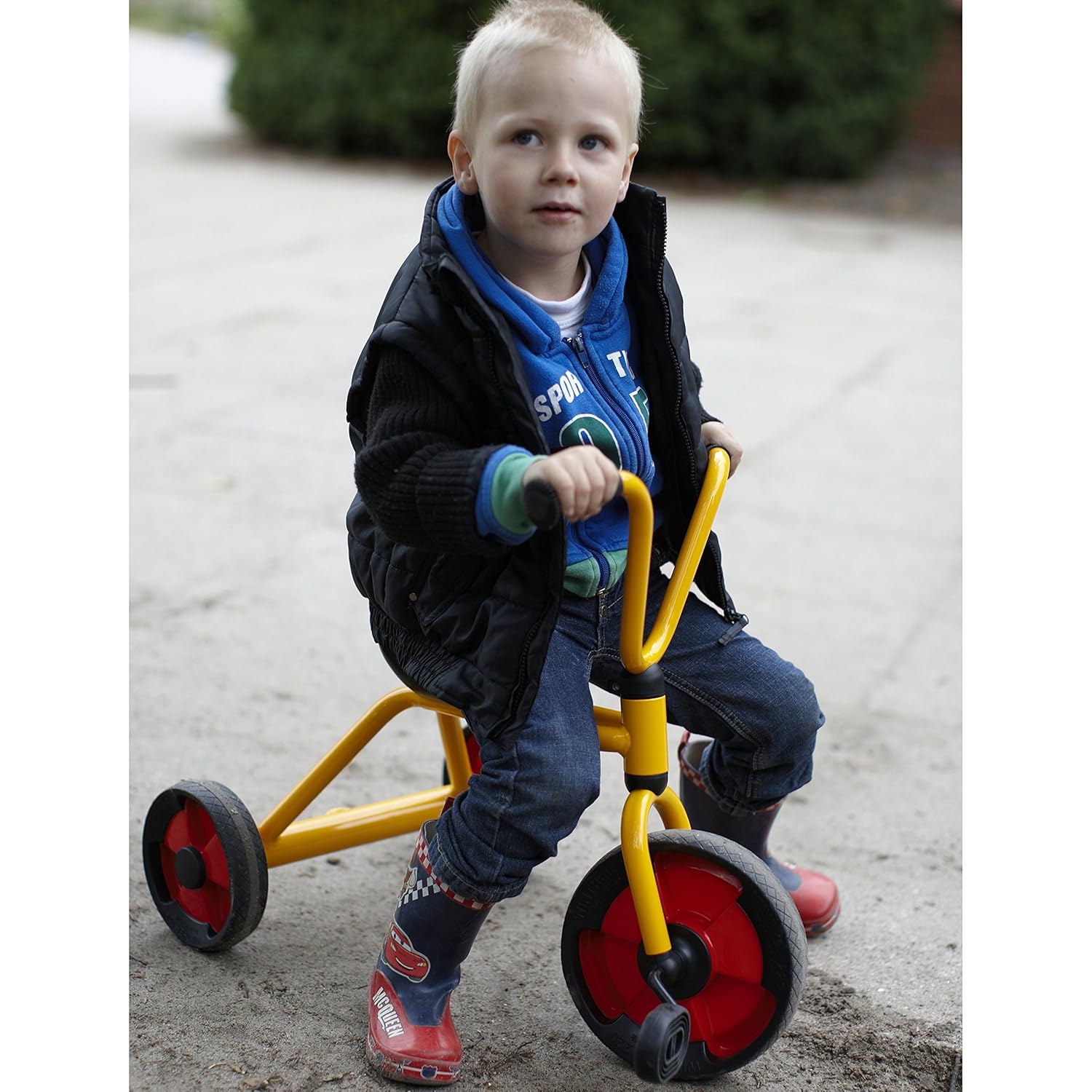 Winther WIN582 Tricycle Grade Kindergarten to 1, 10.63" Height, 16.93" Wide, 21.06" Length