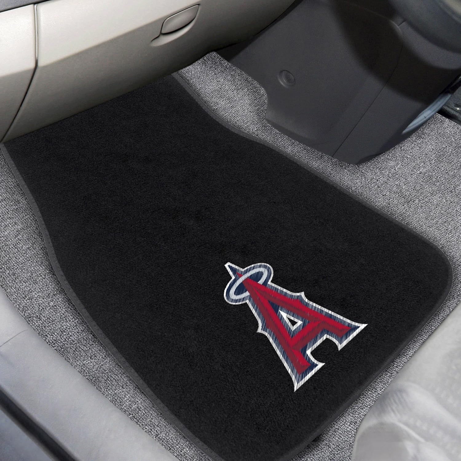FANMATS MLB Unisex-Adult 2-Piece Embroidered Team Logo Car Mat Set