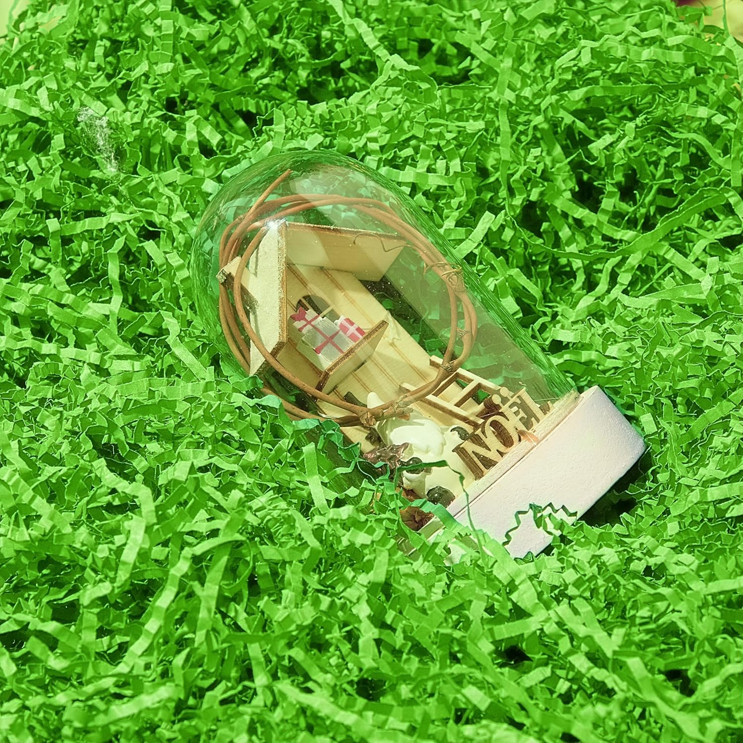 JOYIN 2 LB Easter Gift Wrap Crinkle Filler Paper, Light Green Paper Grass, 32oz Shred Raffia Crinkle Cut for Wedding Basket Stuffer Filler, Anniversaries Birthday Party Bag Decor Favors