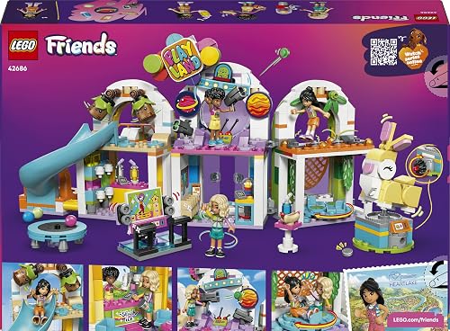 LEGO Friends Parco giochi al coperto 42686 - 12