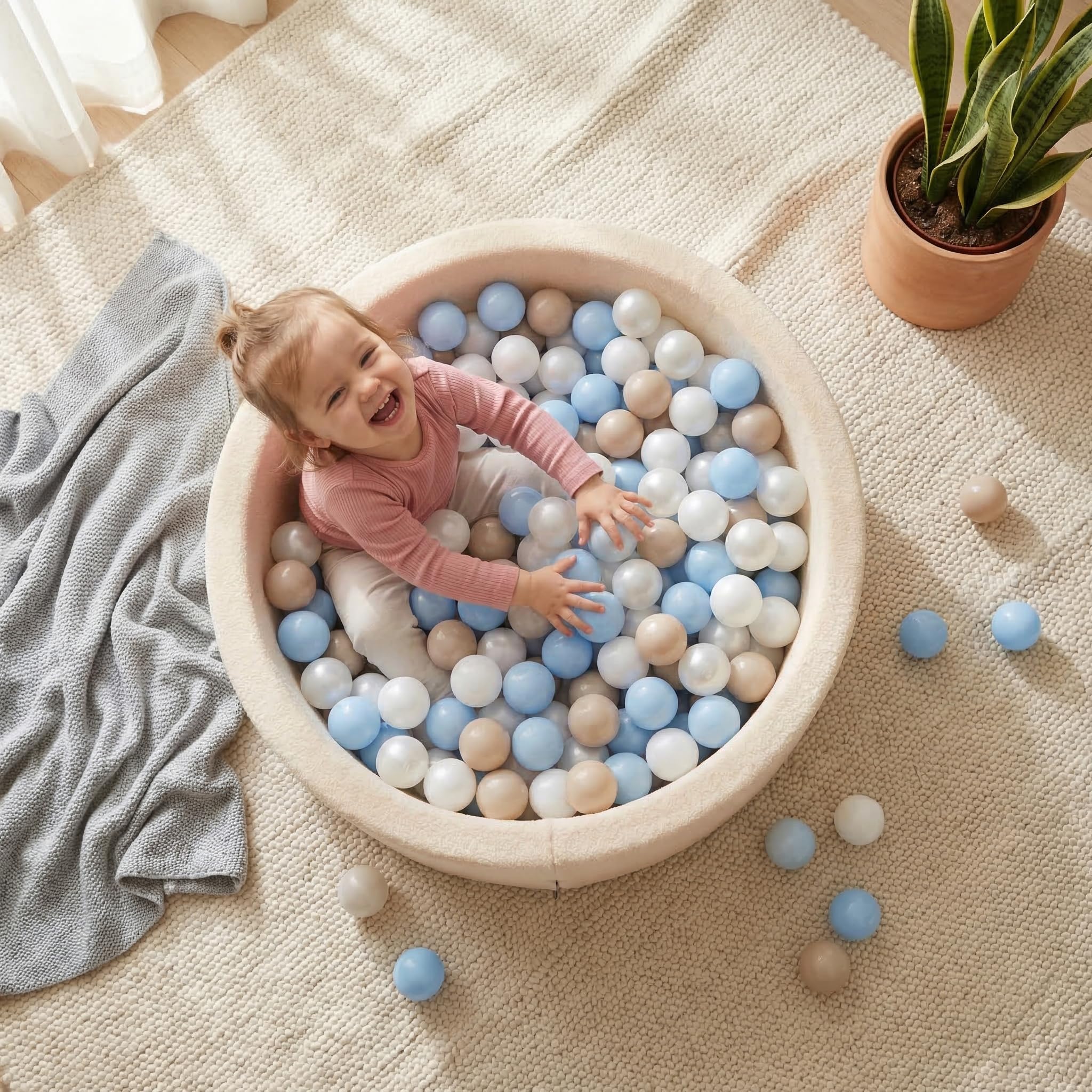KiddyMoon Bällebad Für Baby Mit Teddy-Plüsch, Größere 7 cm Bälle Für Eine Vollere Füllung, Ab 8 Monaten, Abnehmbarer Bezug