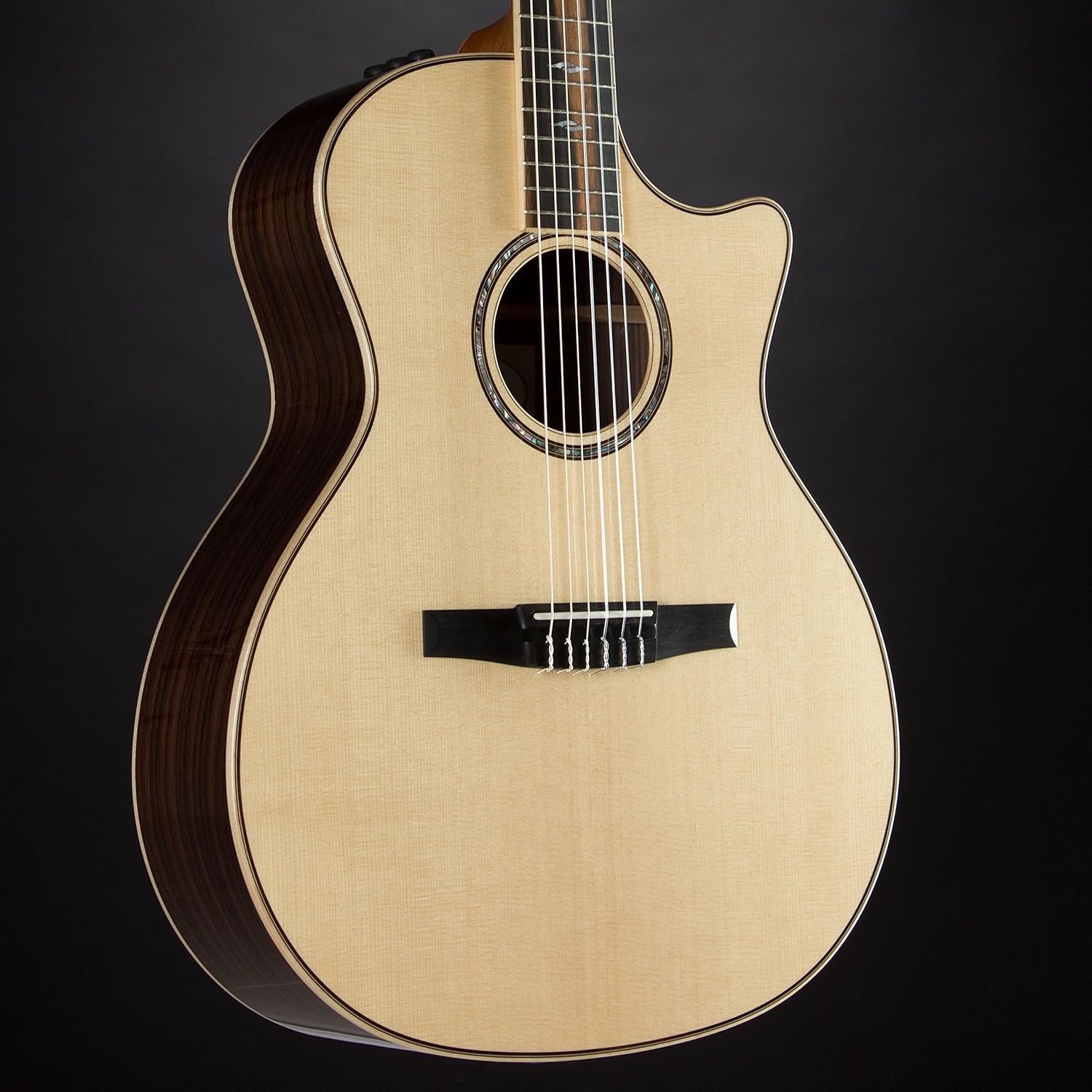 Taylor 814ce-N Grand Auditorium Cutaway Nylon-String - Natural Sitka Spruce Top